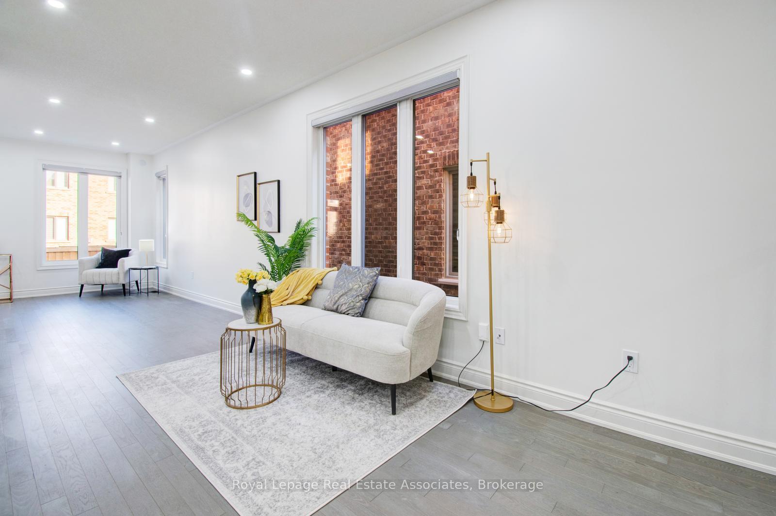 Photo 16 of 27 Quinton Ridge, Brampton, Bram West — HOMEH
