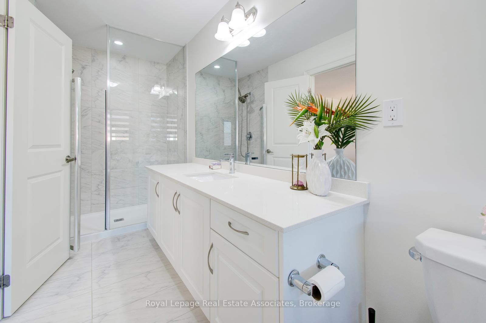 Photo 39 of 27 Quinton Ridge, Brampton, Bram West — HOMEH