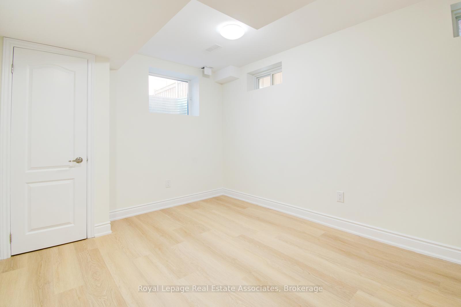 Photo 38 of 27 Quinton Ridge, Brampton, Bram West — HOMEH
