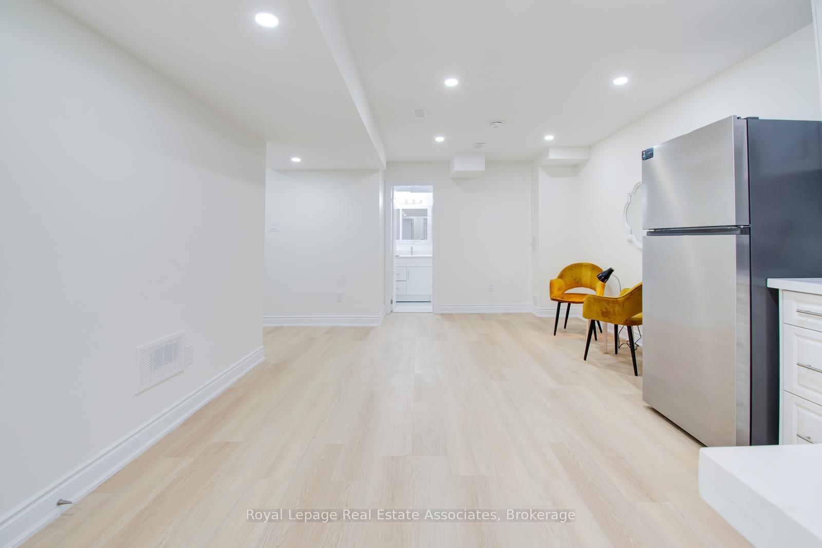 Photo 34 of 27 Quinton Ridge, Brampton, Bram West — HOMEH