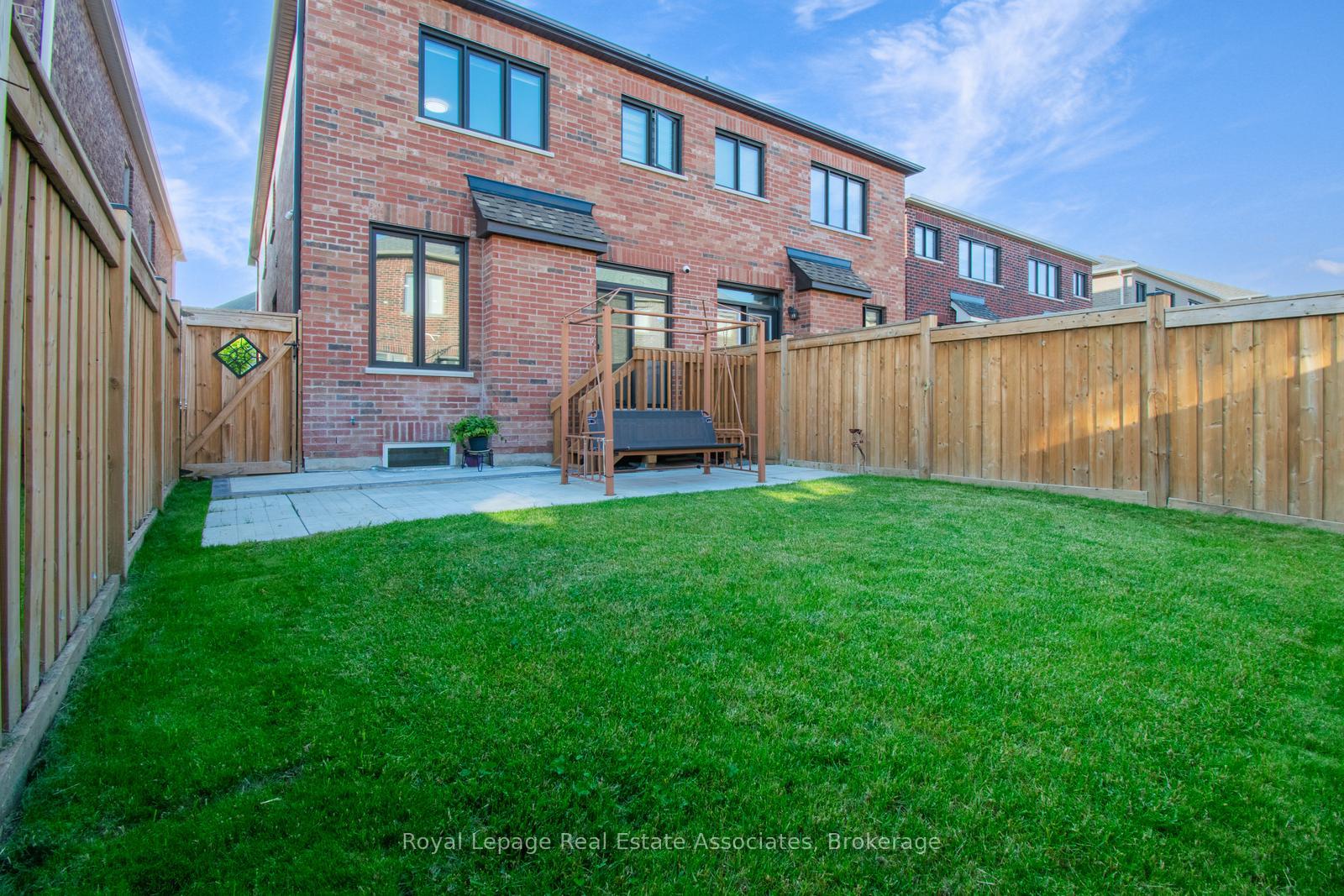 Photo 46 of 27 Quinton Ridge, Brampton, Bram West — HOMEH