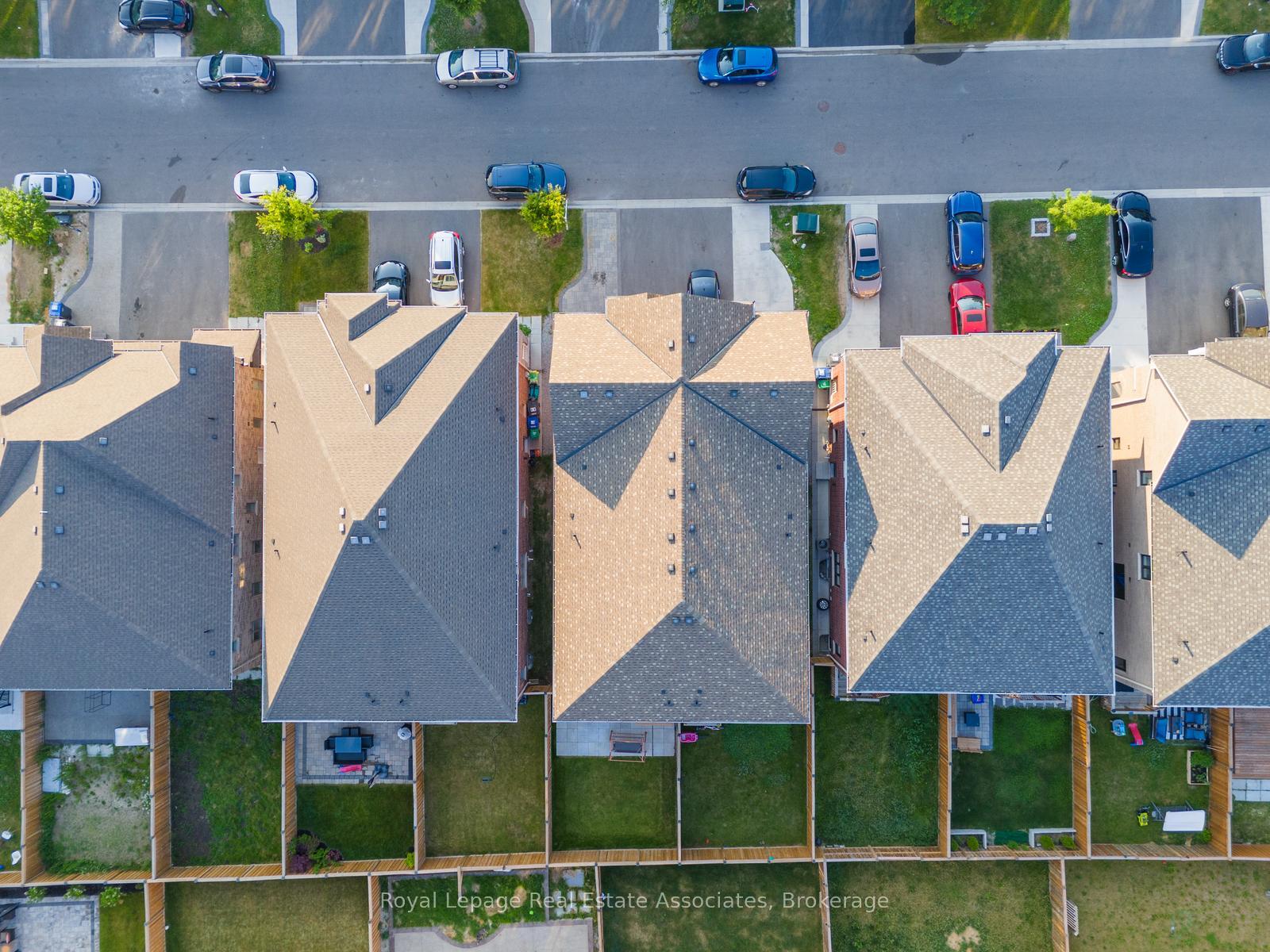 Photo 45 of 27 Quinton Ridge, Brampton, Bram West — HOMEH