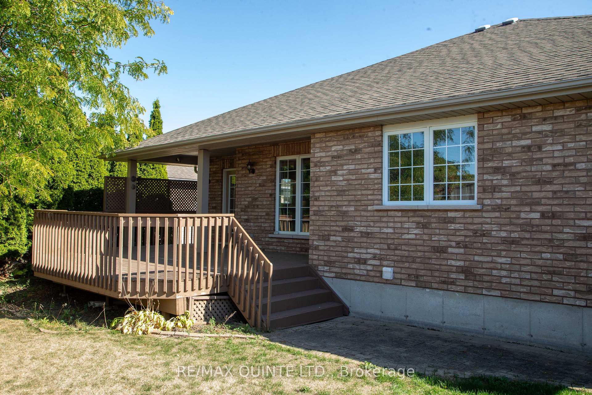 Photo 2 of 58 Hemlock Crescent, Belleville, Belleville Ward — HOMEH