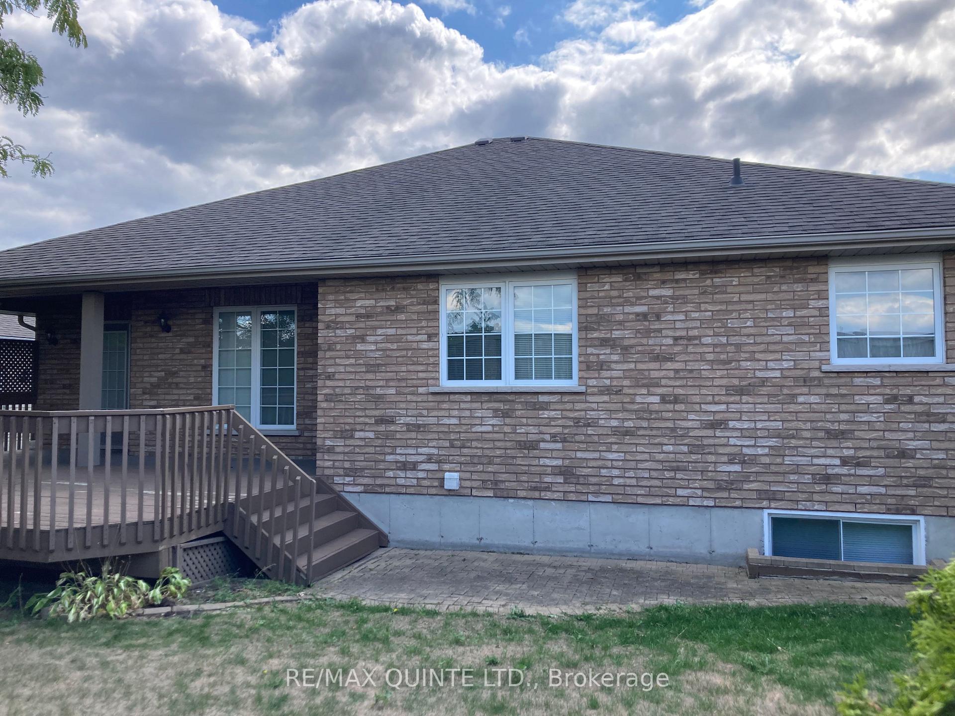 Photo 4 of 58 Hemlock Crescent, Belleville, Belleville Ward — HOMEH