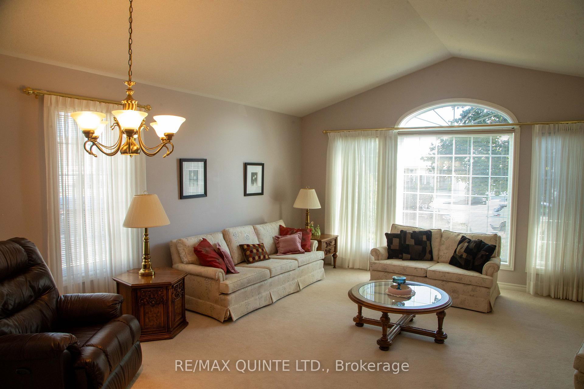 Photo 28 of 58 Hemlock Crescent, Belleville, Belleville Ward — HOMEH