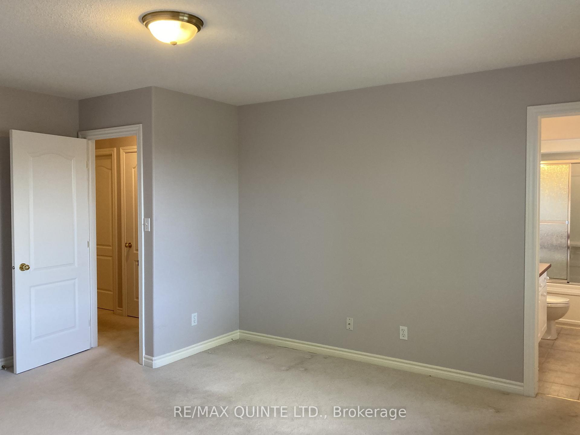 Photo 30 of 58 Hemlock Crescent, Belleville, Belleville Ward — HOMEH