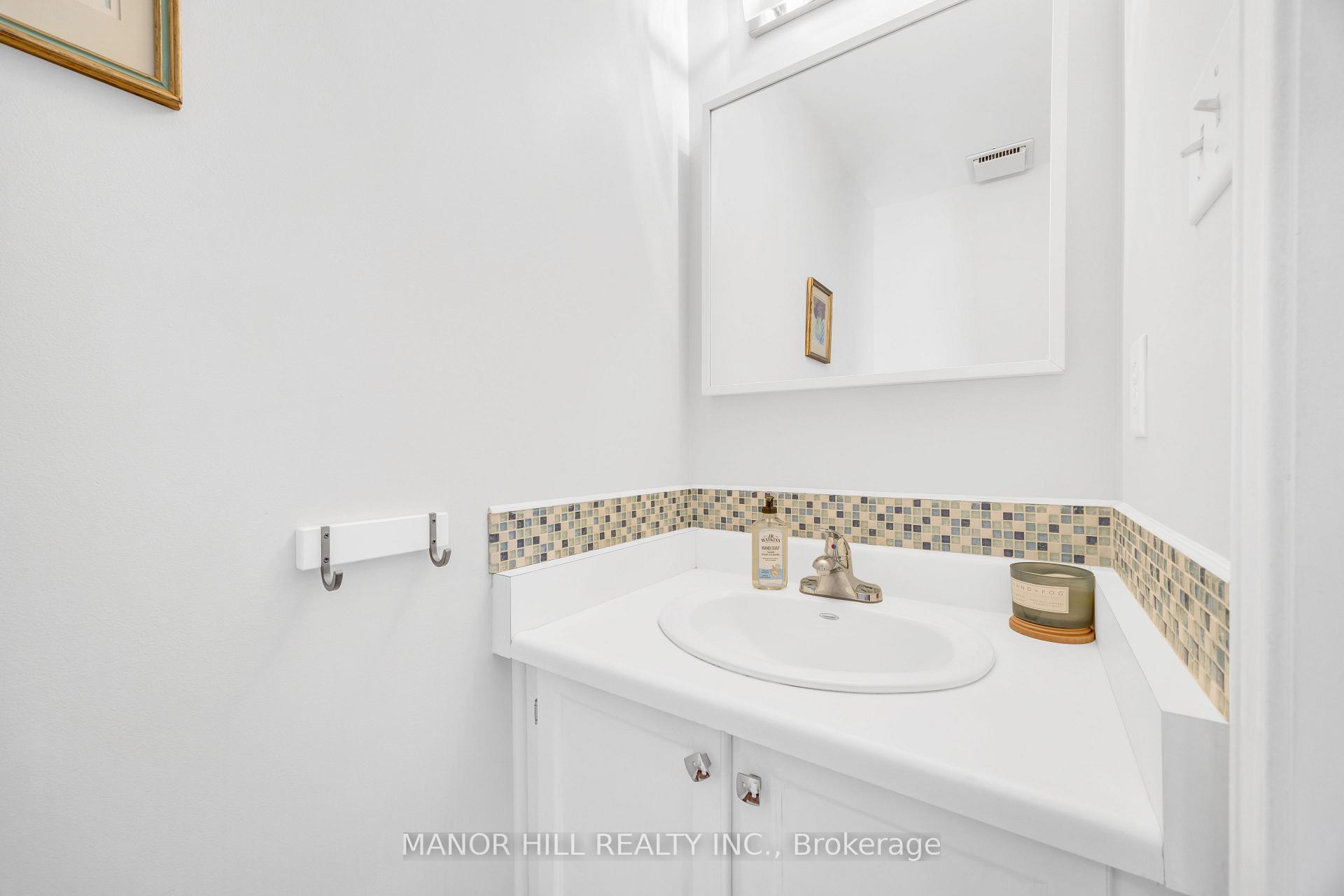 Photo 14 of 72 Lacewood Crescent, Brampton, Westgate — HOMEH