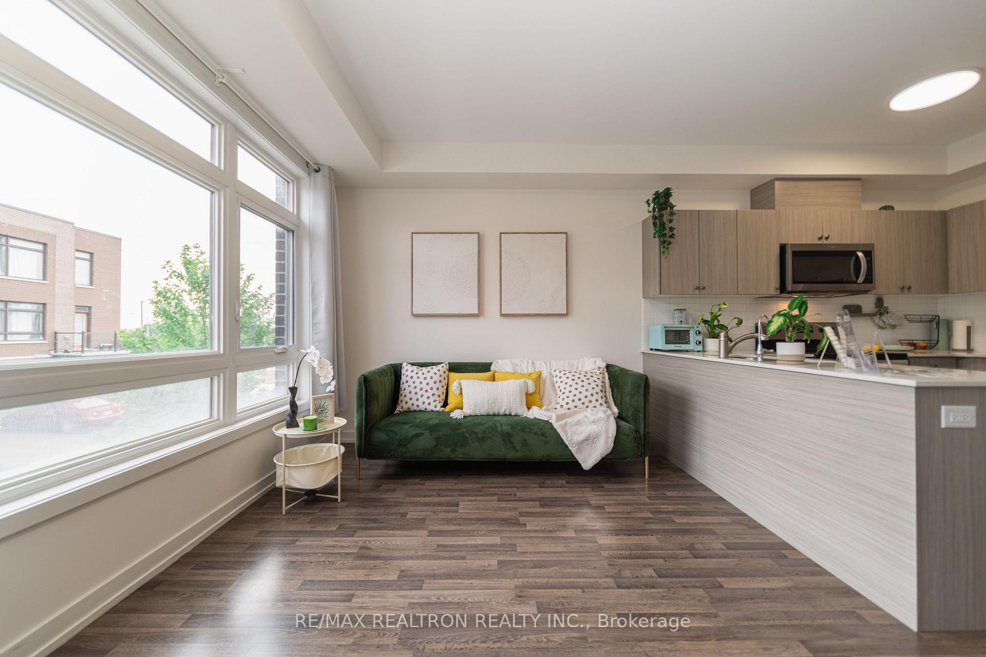 Photo 19 of 14 Garneau Street, Vaughan, Vaughan Grove — HOMEH