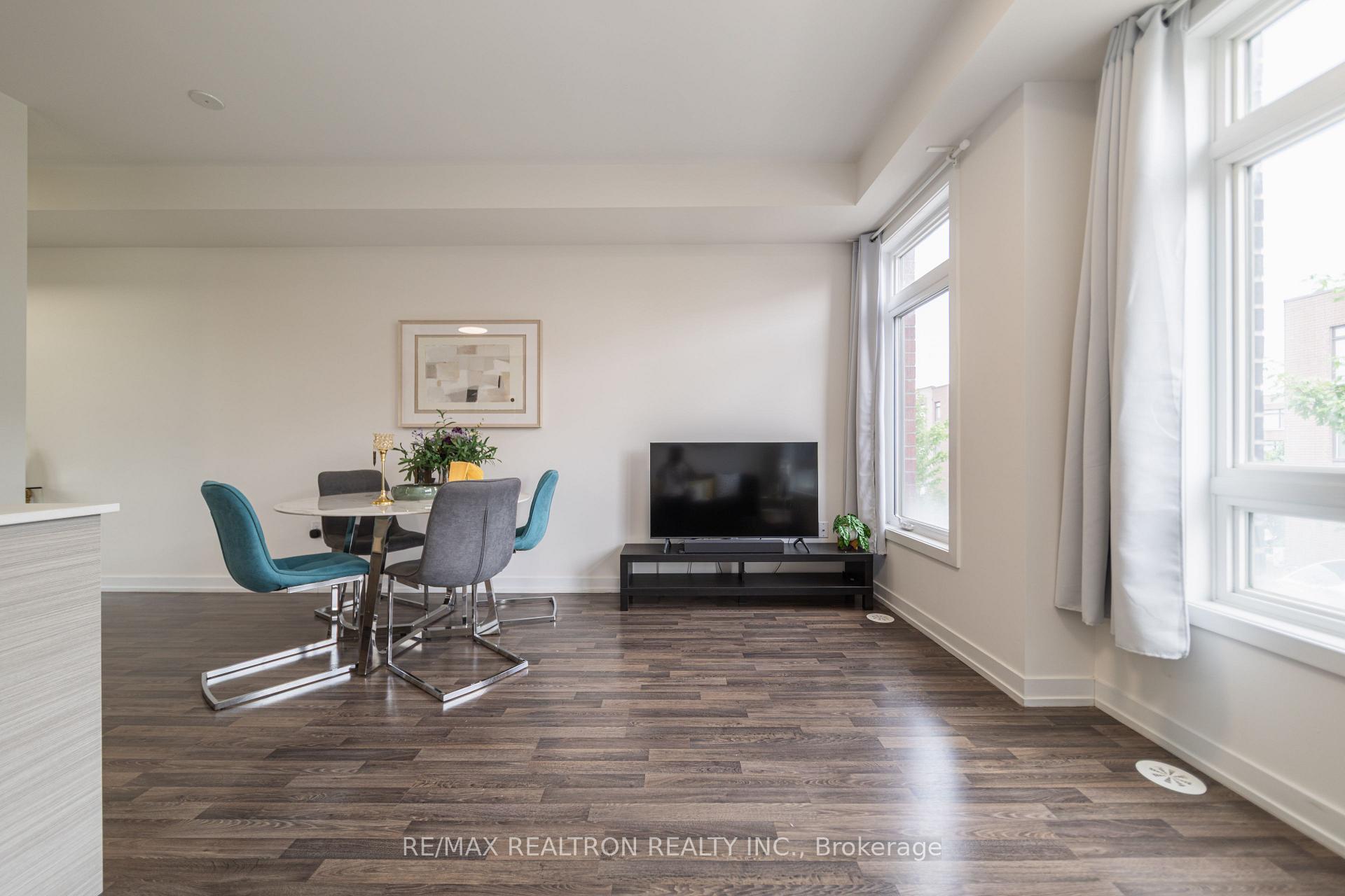Photo 11 of 14 Garneau Street, Vaughan, Vaughan Grove — HOMEH