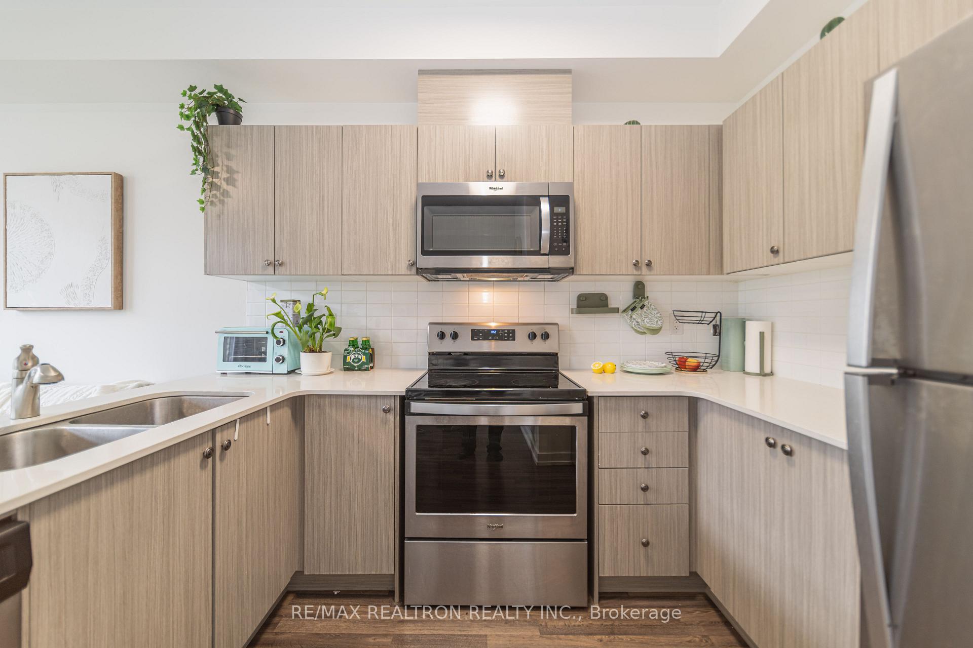 Photo 17 of 14 Garneau Street, Vaughan, Vaughan Grove — HOMEH