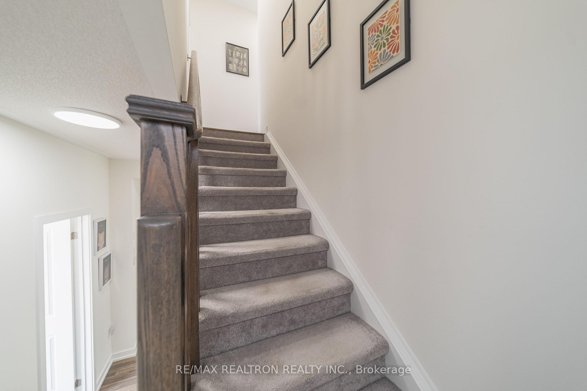 Photo 33 of 14 Garneau Street, Vaughan, Vaughan Grove — HOMEH