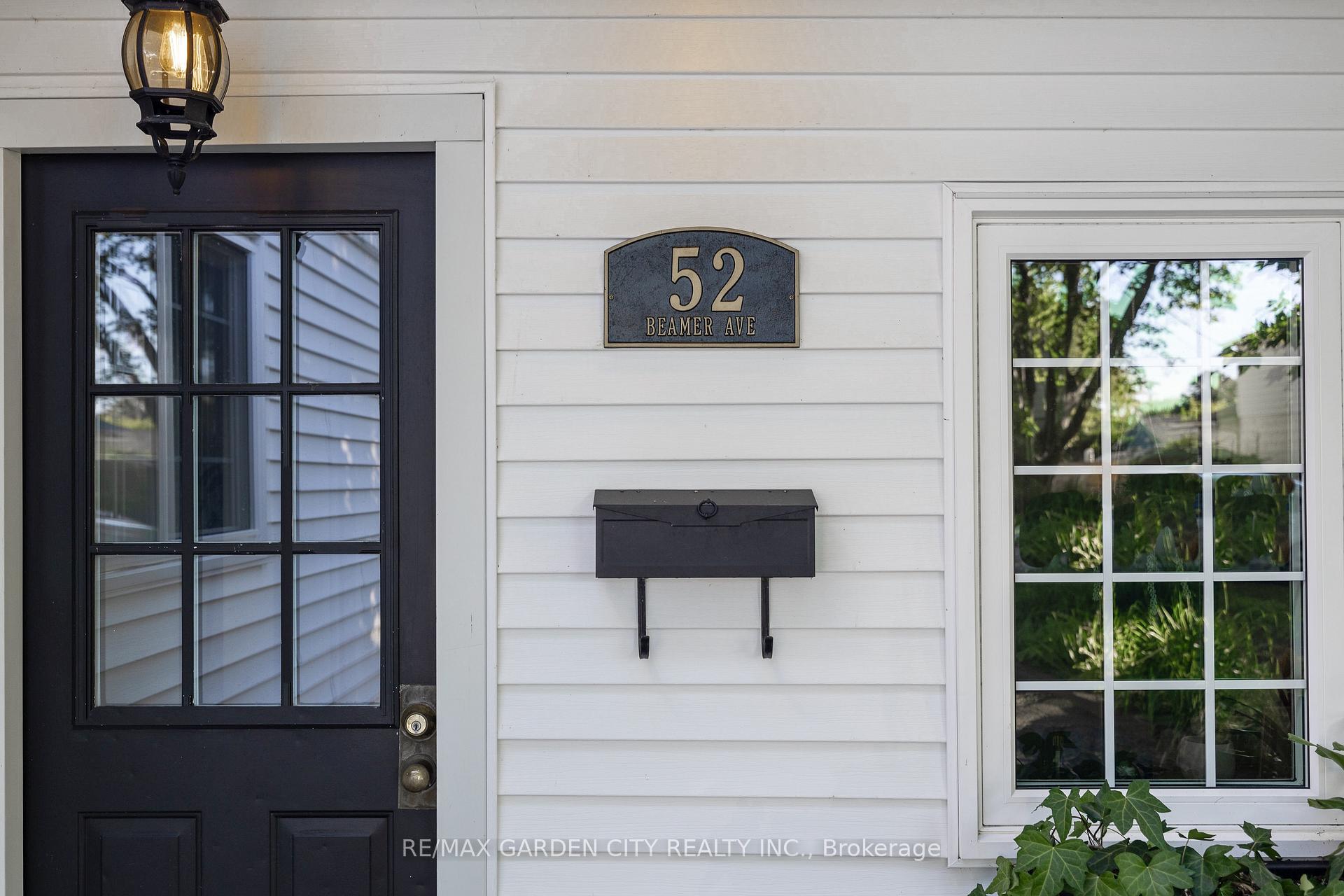 Photo 5 of 52 Beamer Avenue, St. Catharines, Bunting/Linwell — HOMEH