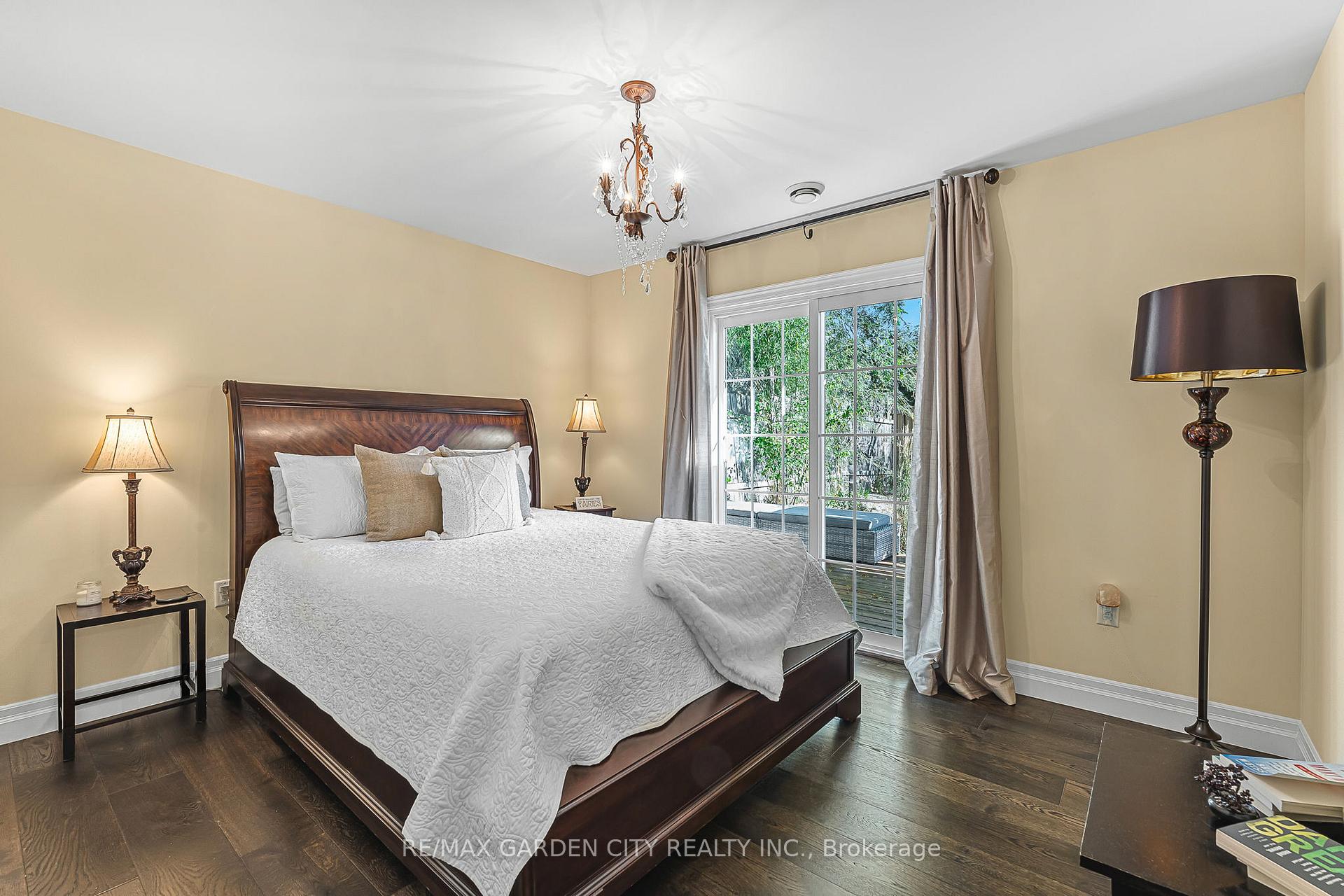 Photo 22 of 52 Beamer Avenue, St. Catharines, Bunting/Linwell — HOMEH