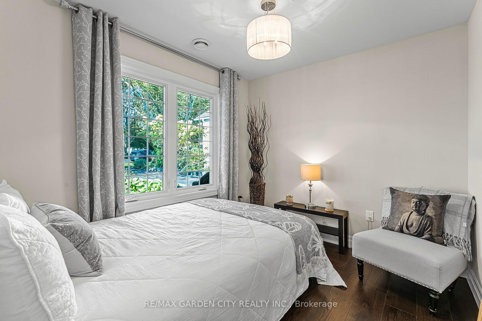 Photo 21 of 52 Beamer Avenue, St. Catharines, Bunting/Linwell — HOMEH