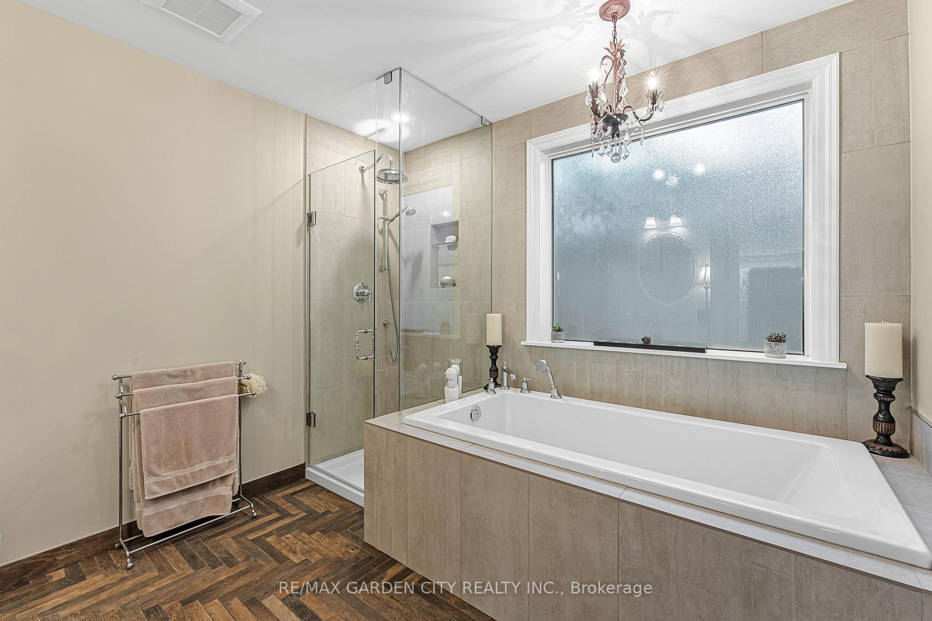 Photo 24 of 52 Beamer Avenue, St. Catharines, Bunting/Linwell — HOMEH