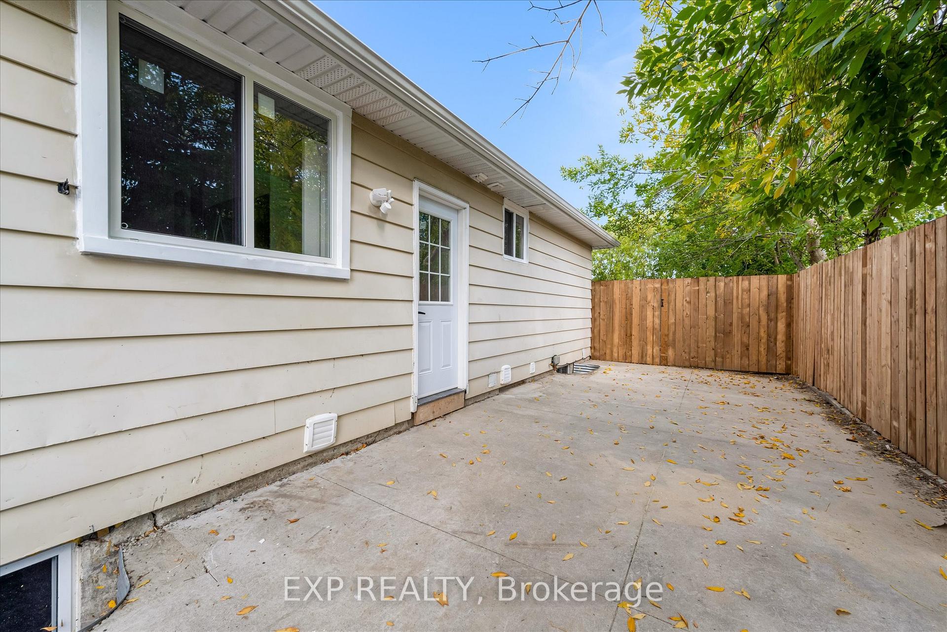 Photo 34 of 89 Moxley Drive, Hamilton, Lisgar — HOMEH
