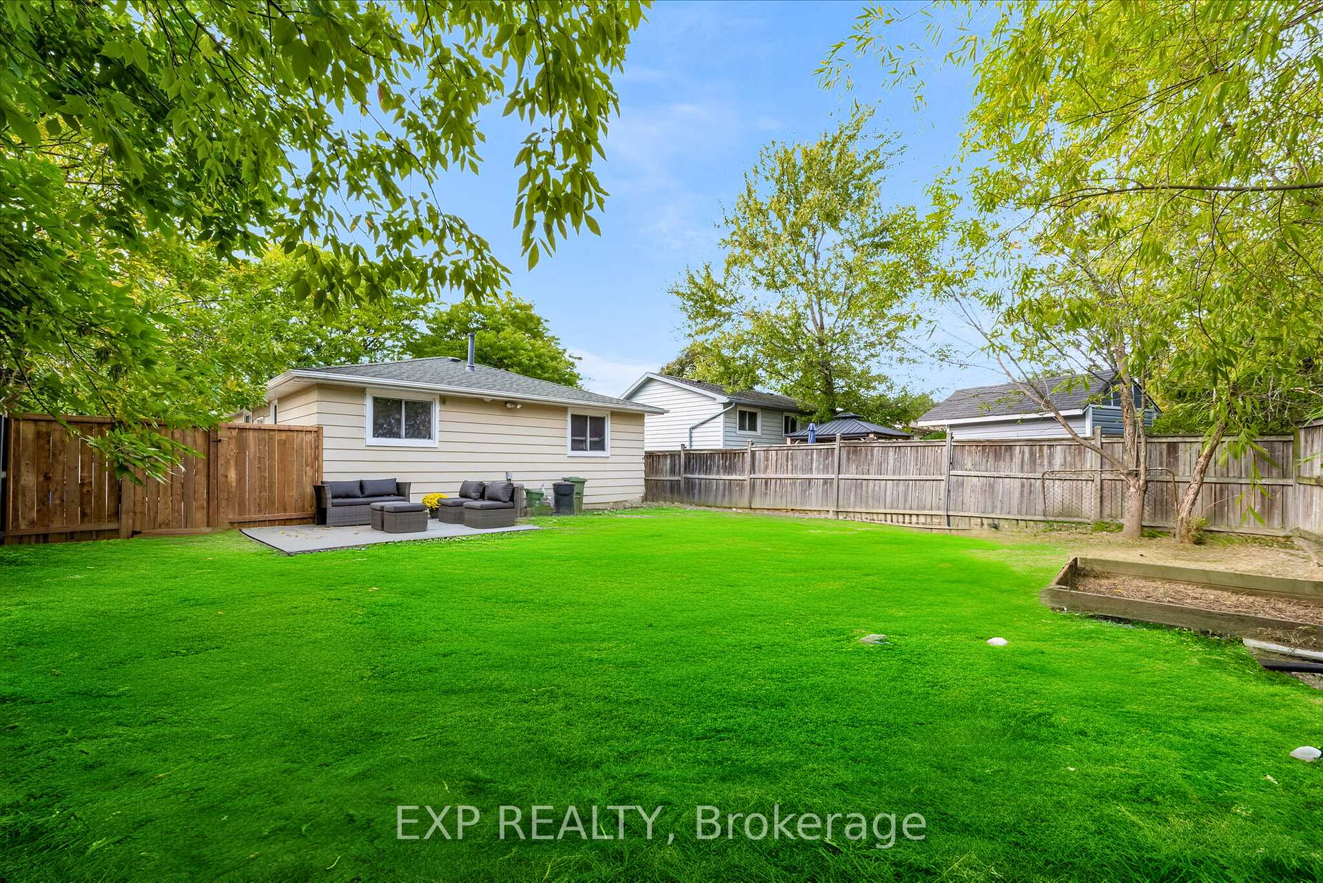 Photo 32 of 89 Moxley Drive, Hamilton, Lisgar — HOMEH