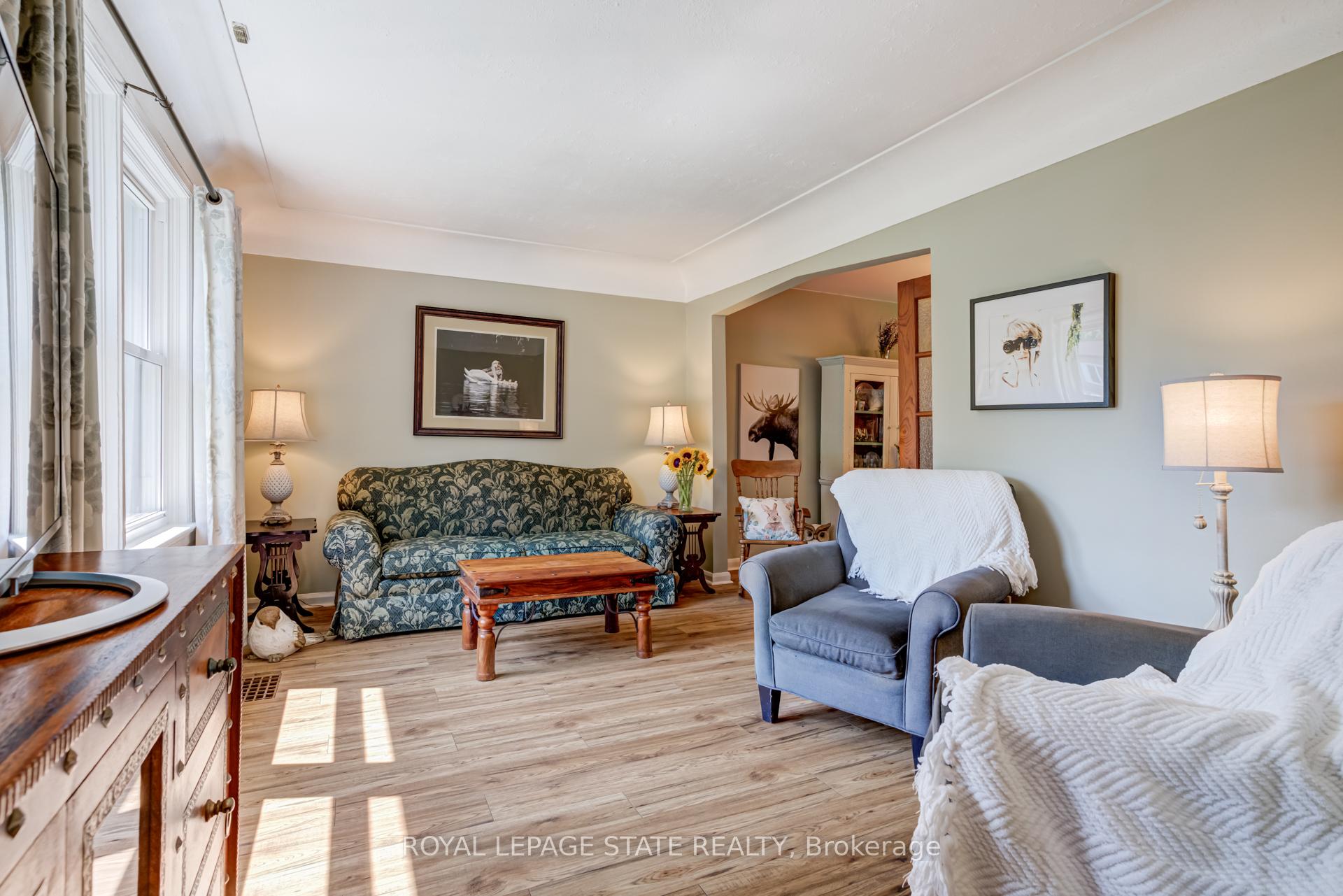 Photo 9 of 90 Arcade Crescent, Hamilton, Southam — HOMEH