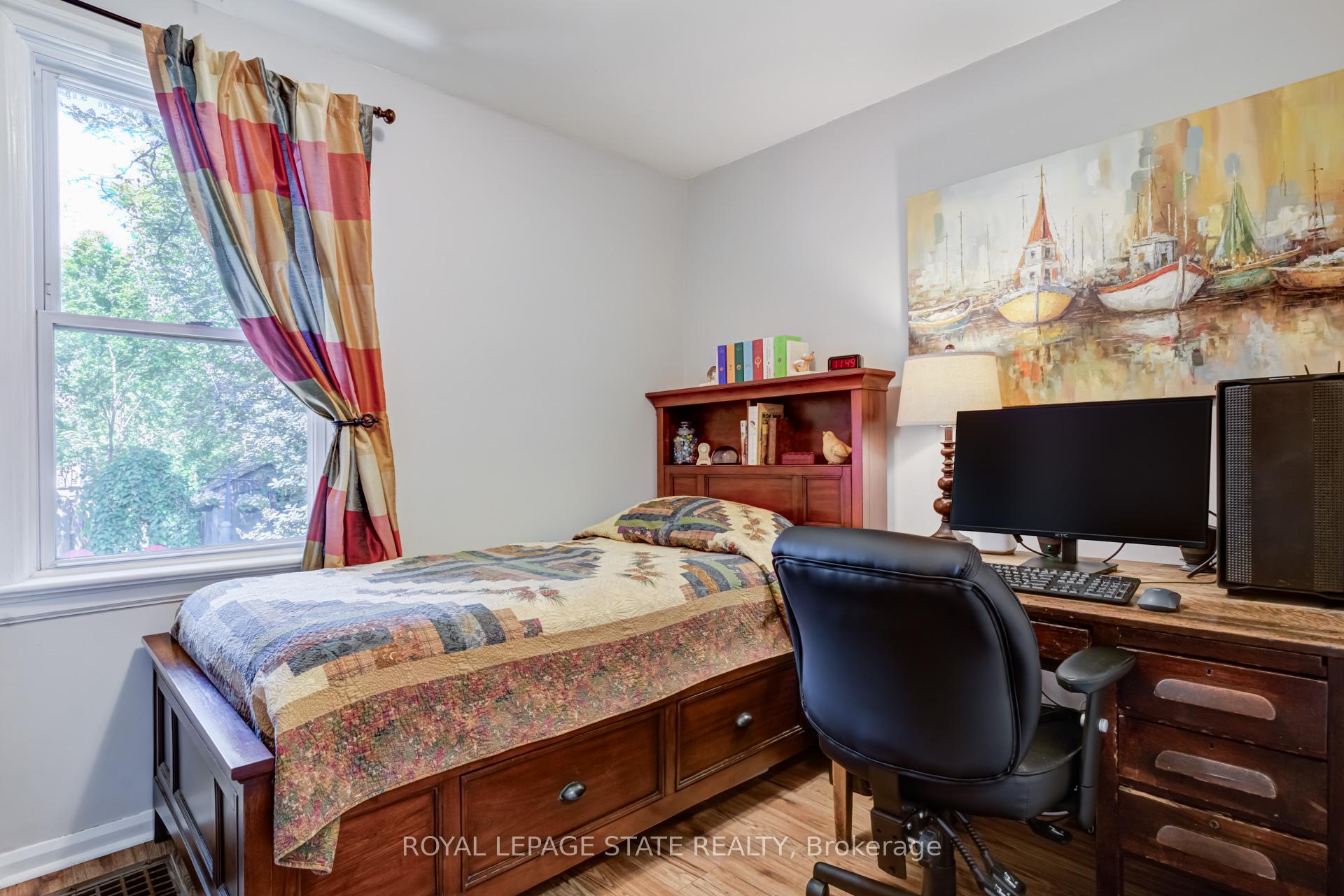 Photo 19 of 90 Arcade Crescent, Hamilton, Southam — HOMEH