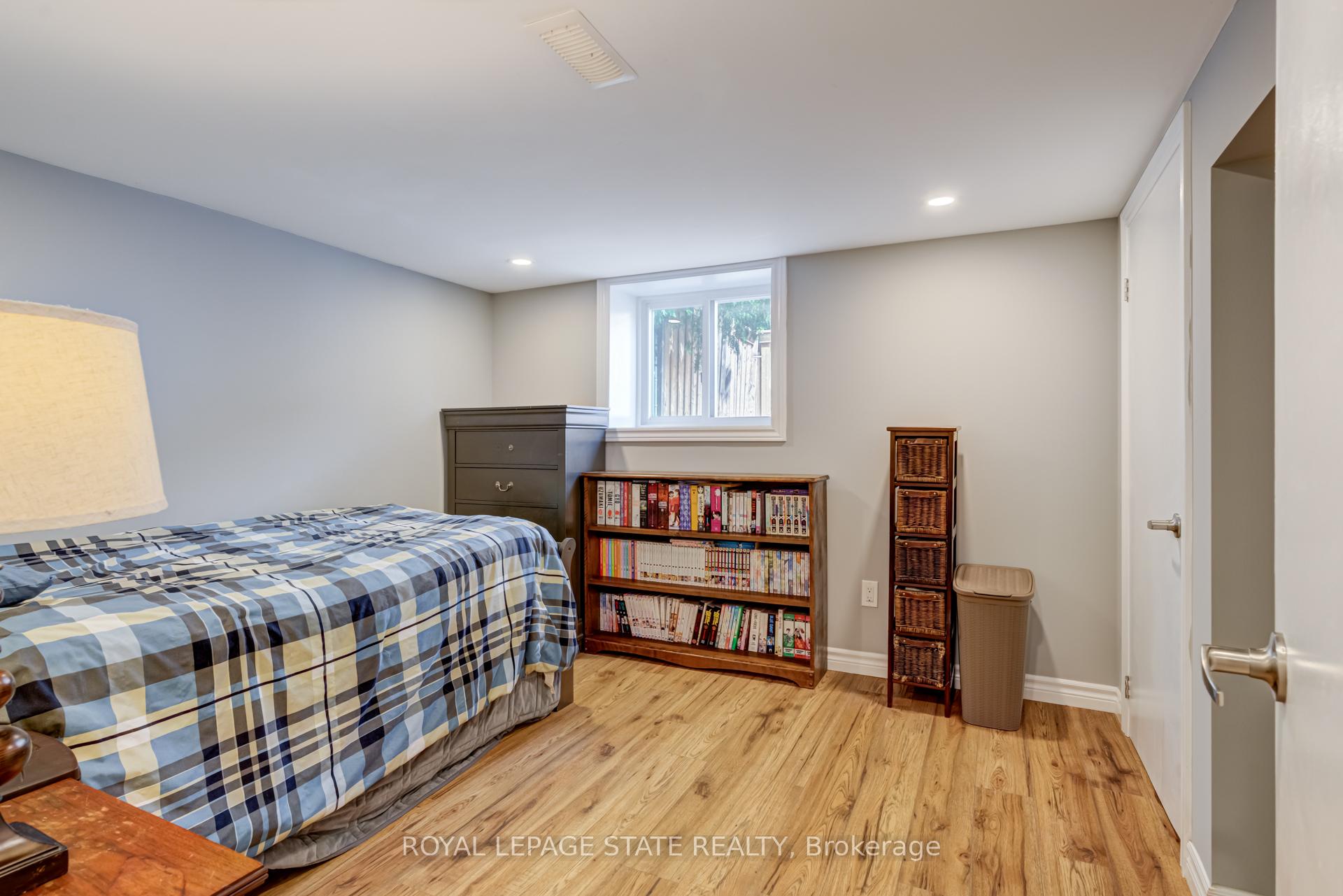 Photo 22 of 90 Arcade Crescent, Hamilton, Southam — HOMEH