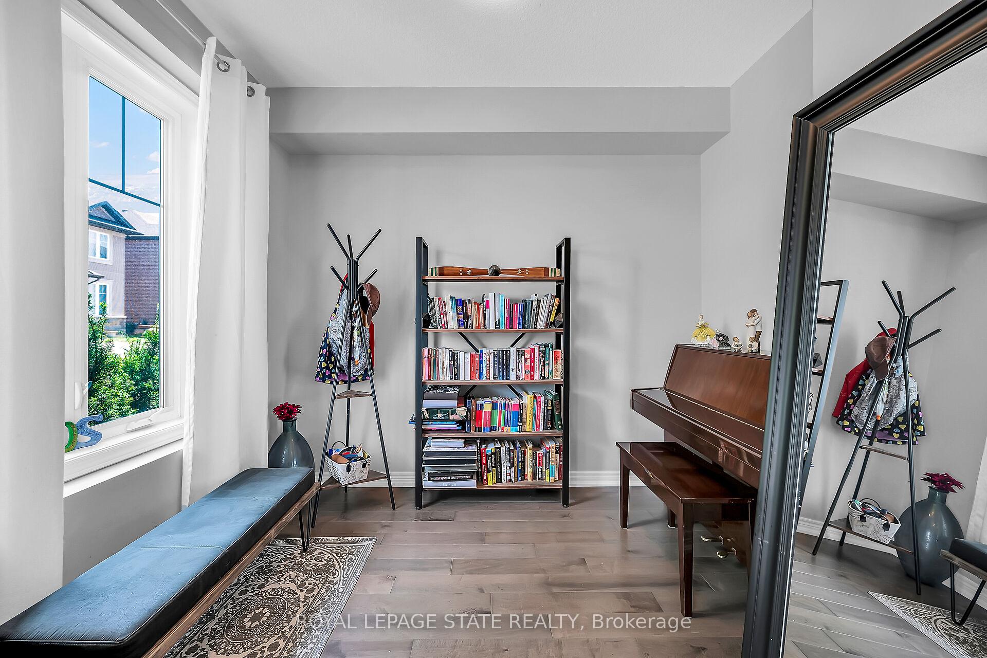 Photo 7 of Unit 4, 120 vineberg Drive, Hamilton, Allison — HOMEH