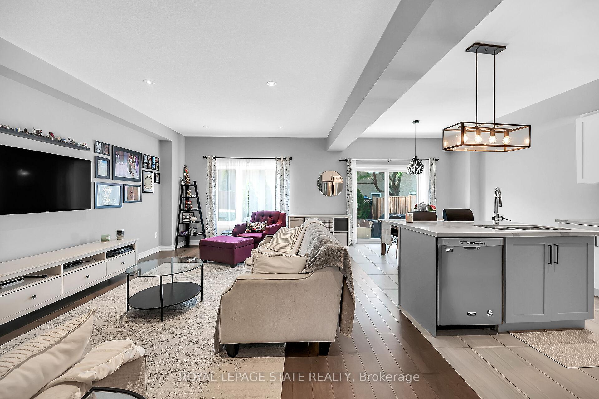 Photo 11 of Unit 4, 120 vineberg Drive, Hamilton, Allison — HOMEH