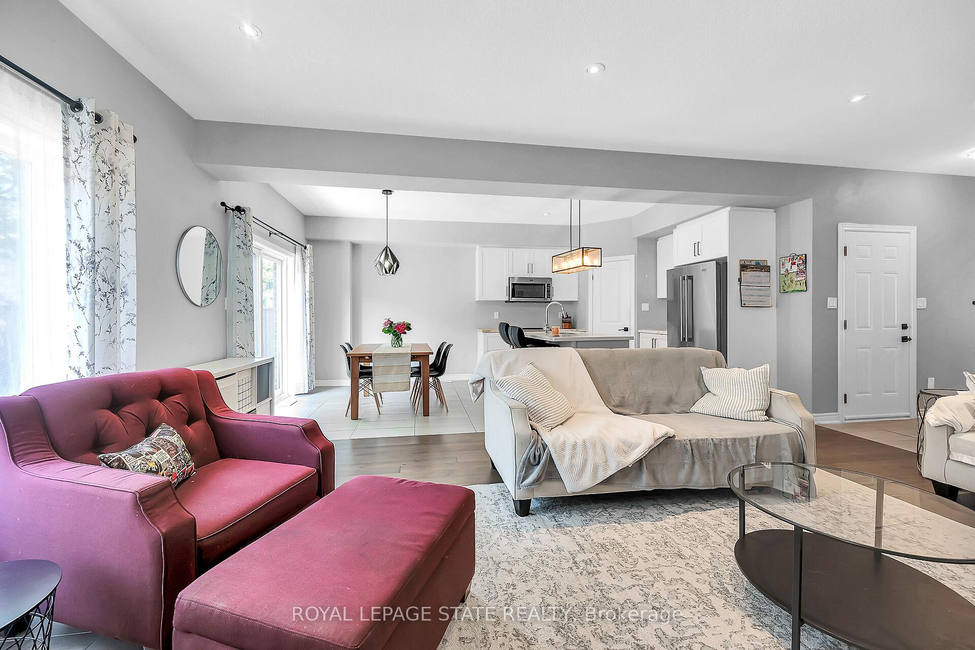 Photo 15 of Unit 4, 120 vineberg Drive, Hamilton, Allison — HOMEH