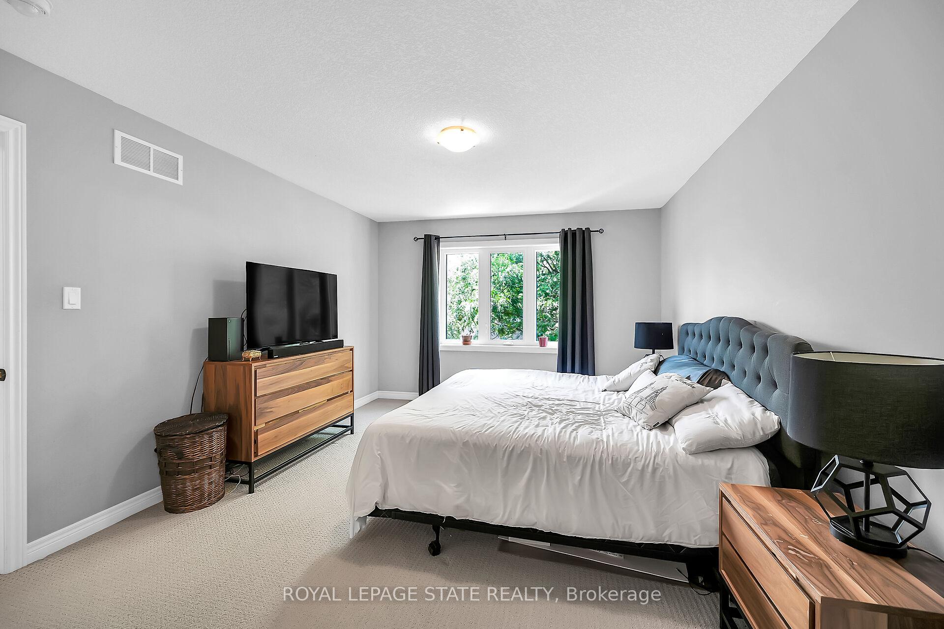 Photo 19 of Unit 4, 120 vineberg Drive, Hamilton, Allison — HOMEH