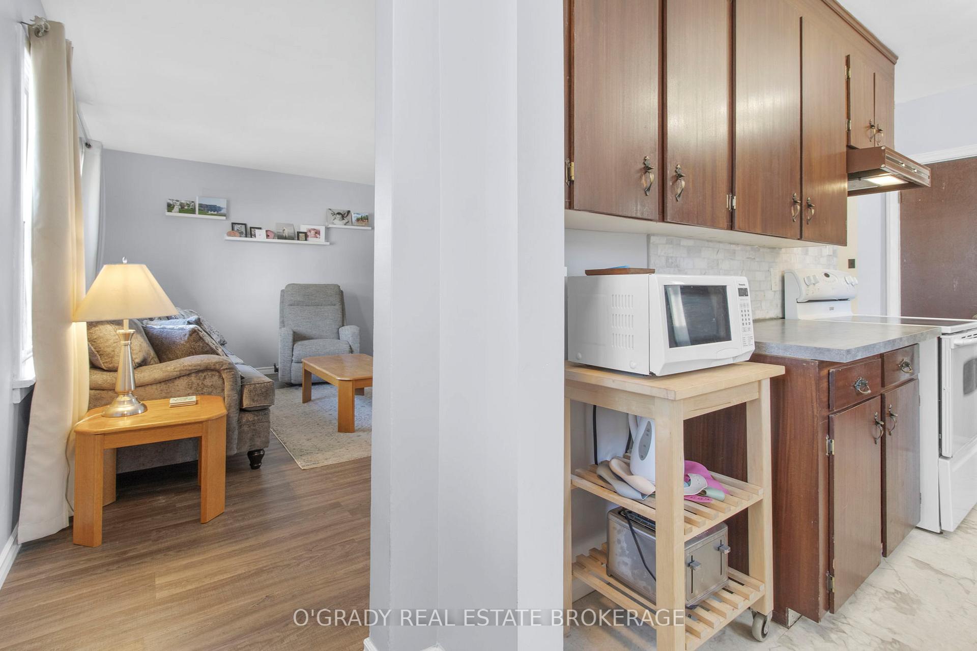 Photo 4 of 573 Edward Street, Prescott — HOMEH