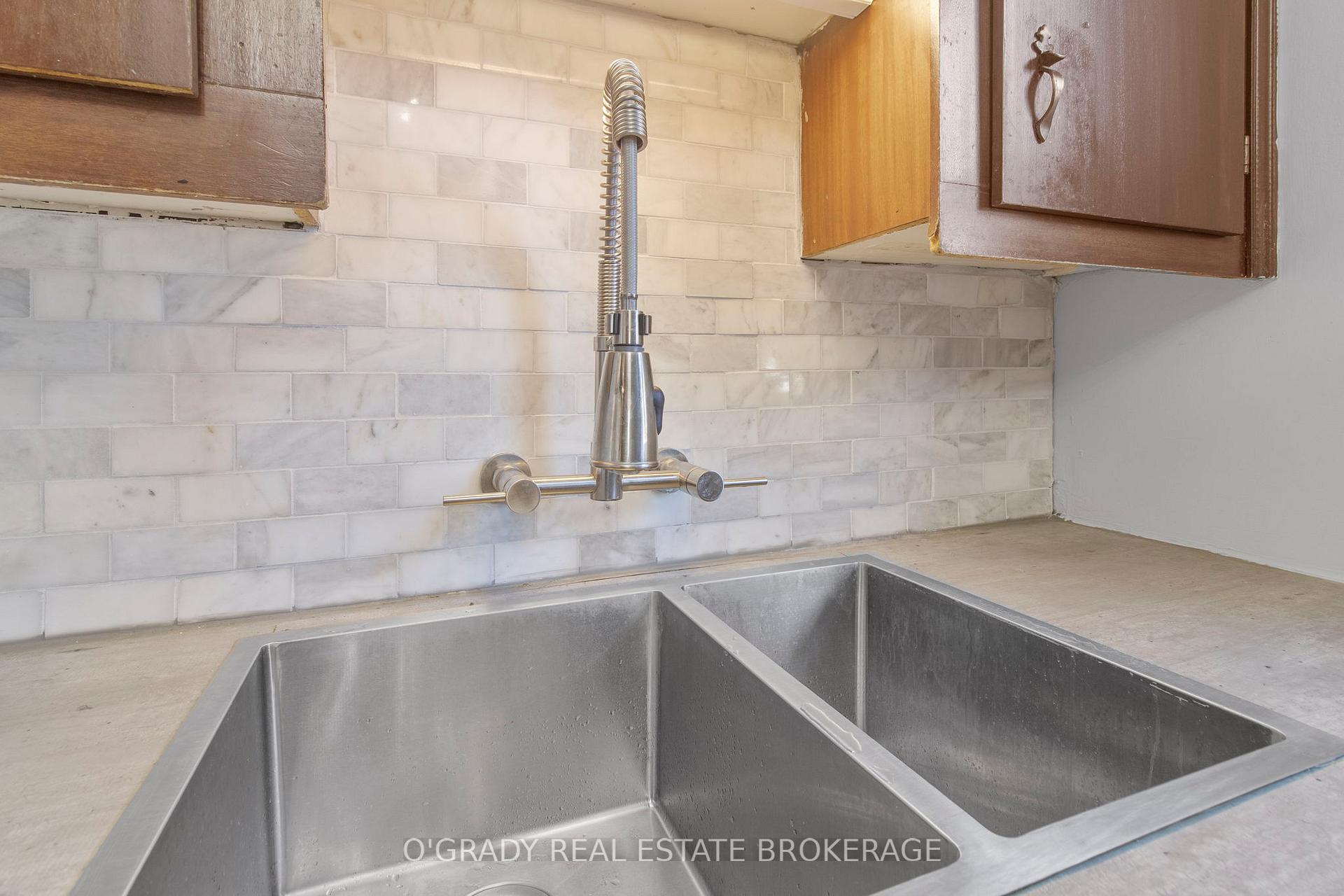 Photo 7 of 573 Edward Street, Prescott — HOMEH