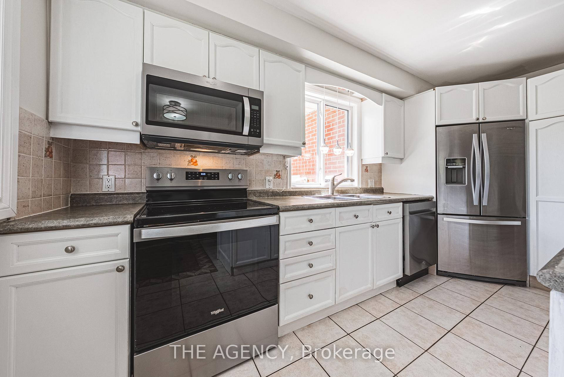 Photo 10 of 40 Wyngate Avenue, Hamilton, Stoney Creek — HOMEH