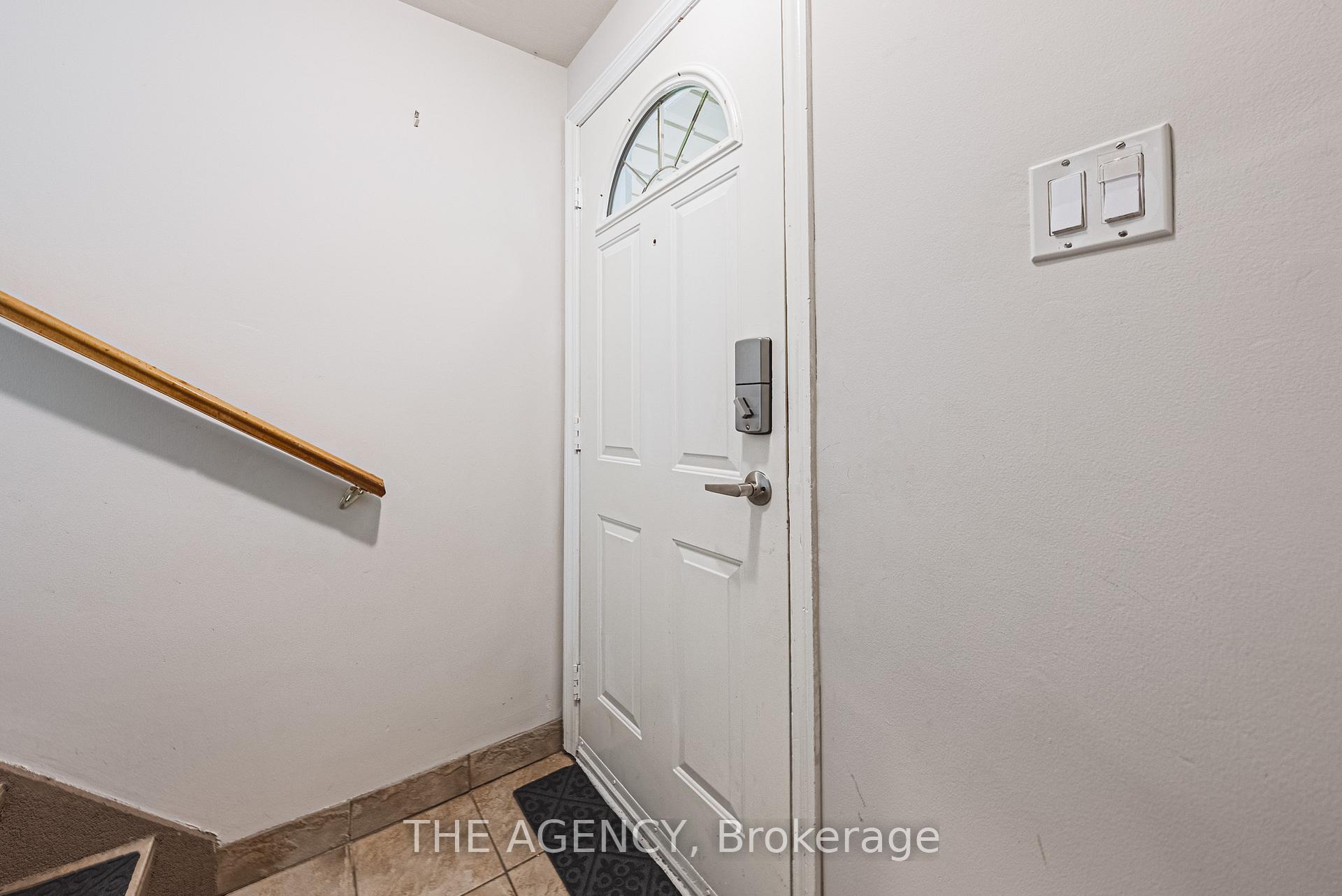 Photo 17 of 40 Wyngate Avenue, Hamilton, Stoney Creek — HOMEH