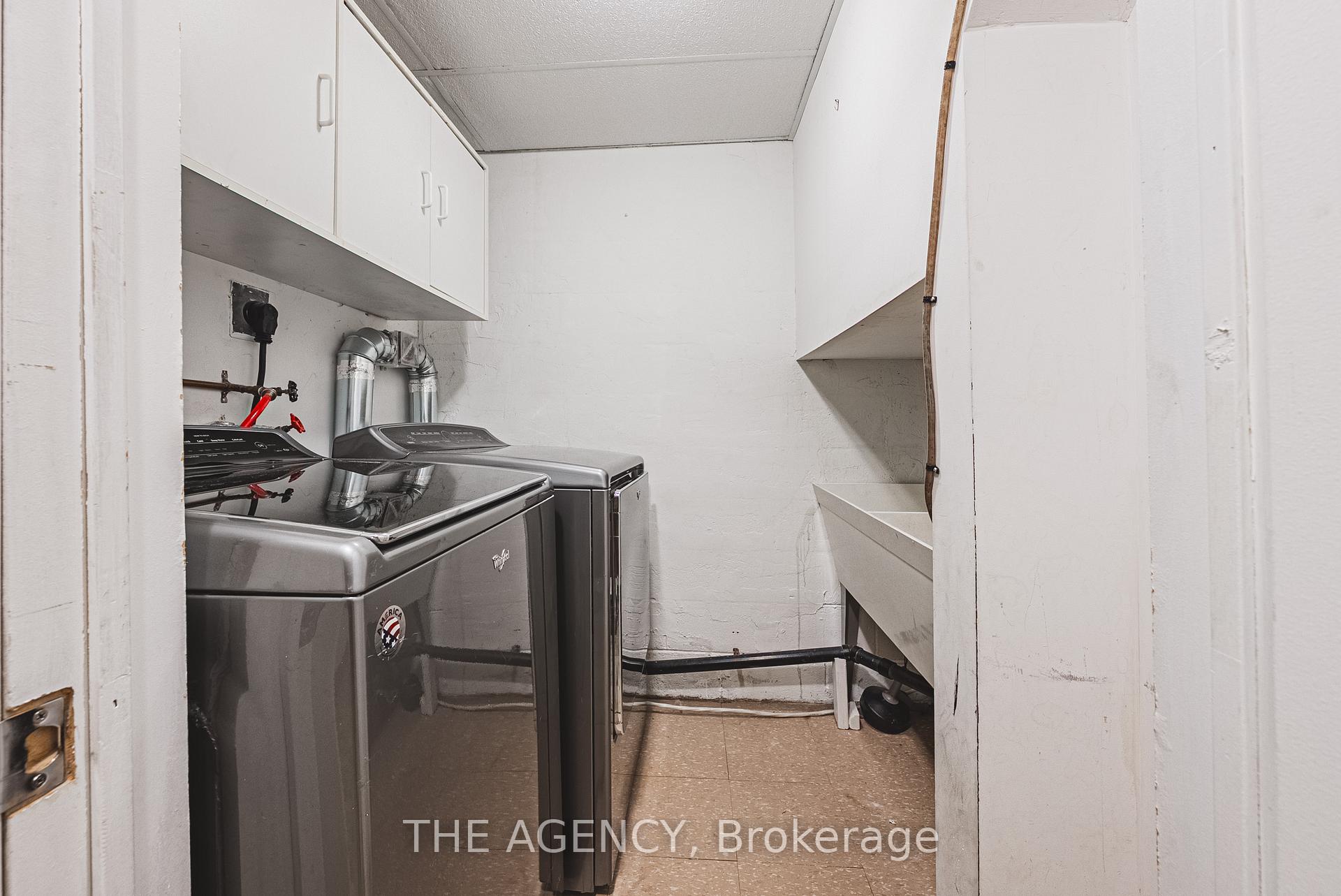 Photo 16 of 40 Wyngate Avenue, Hamilton, Stoney Creek — HOMEH