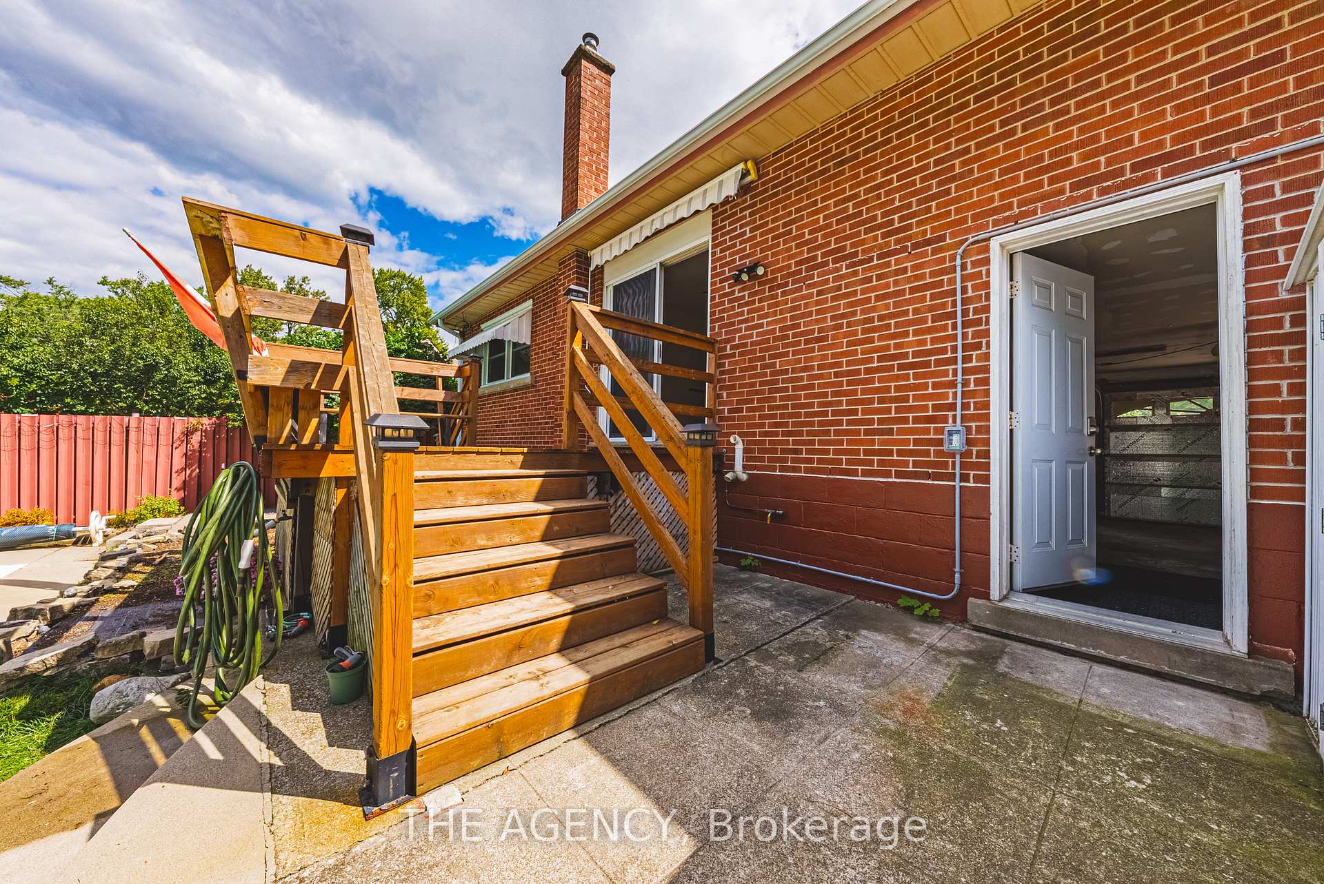 Photo 19 of 40 Wyngate Avenue, Hamilton, Stoney Creek — HOMEH