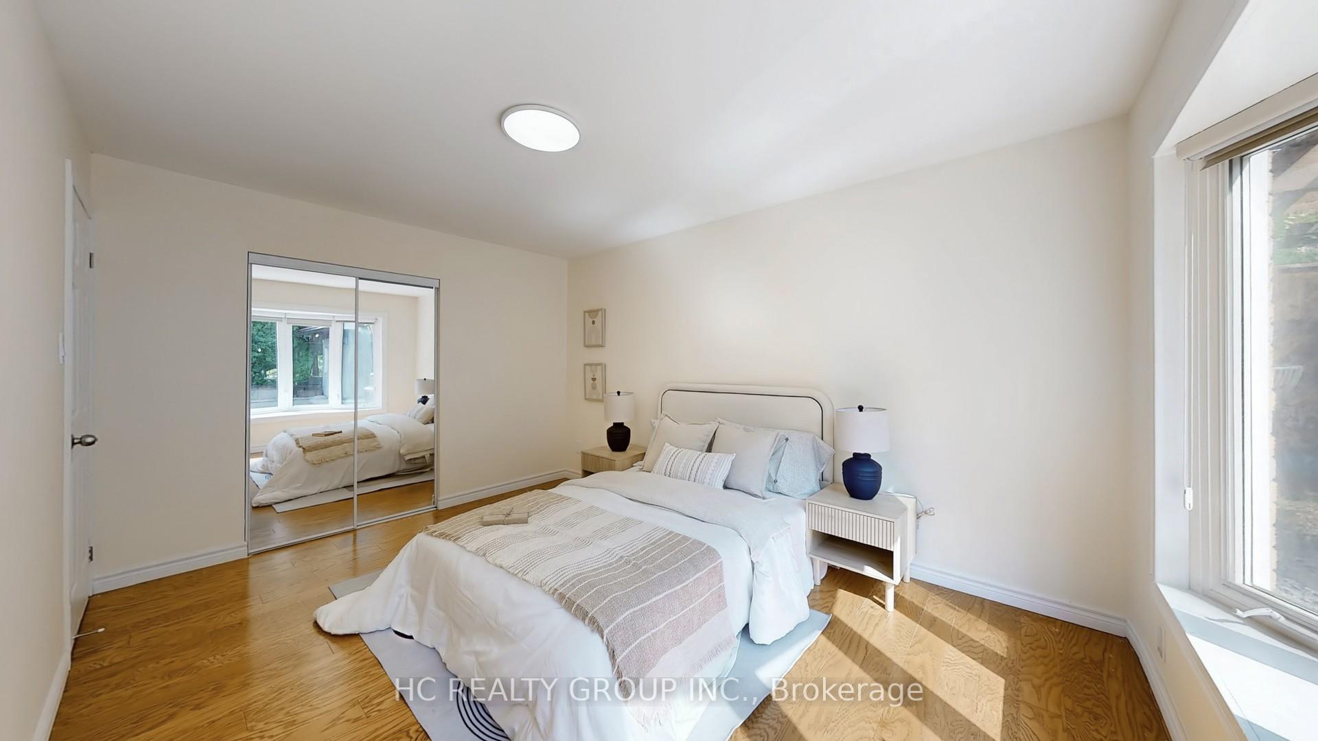 Photo 13 of 21 Sir Constantine Drive, Markham, Markham Village — HOMEH