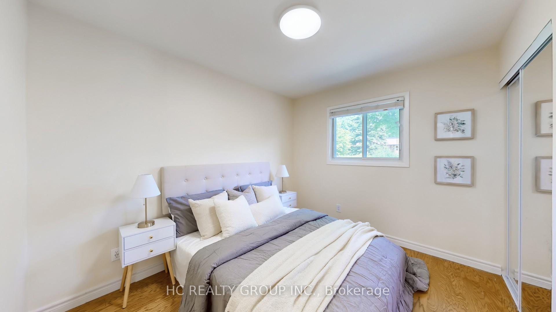 Photo 34 of 21 Sir Constantine Drive, Markham, Markham Village — HOMEH