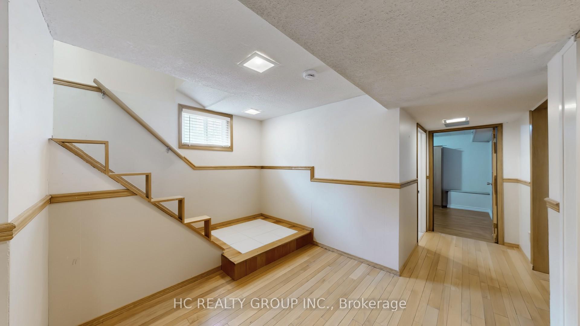 Photo 27 of 21 Sir Constantine Drive, Markham, Markham Village — HOMEH