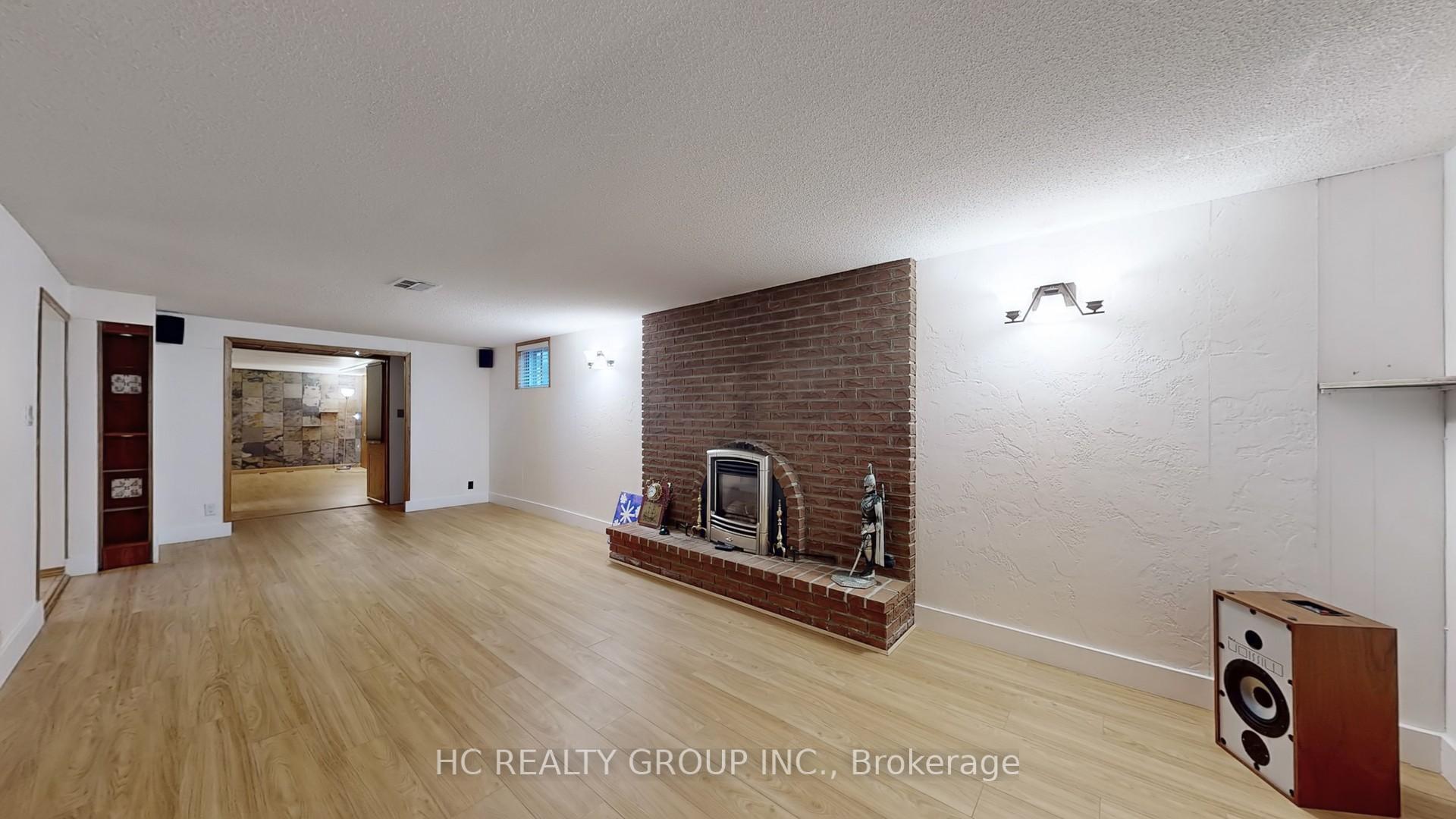 Photo 26 of 21 Sir Constantine Drive, Markham, Markham Village — HOMEH