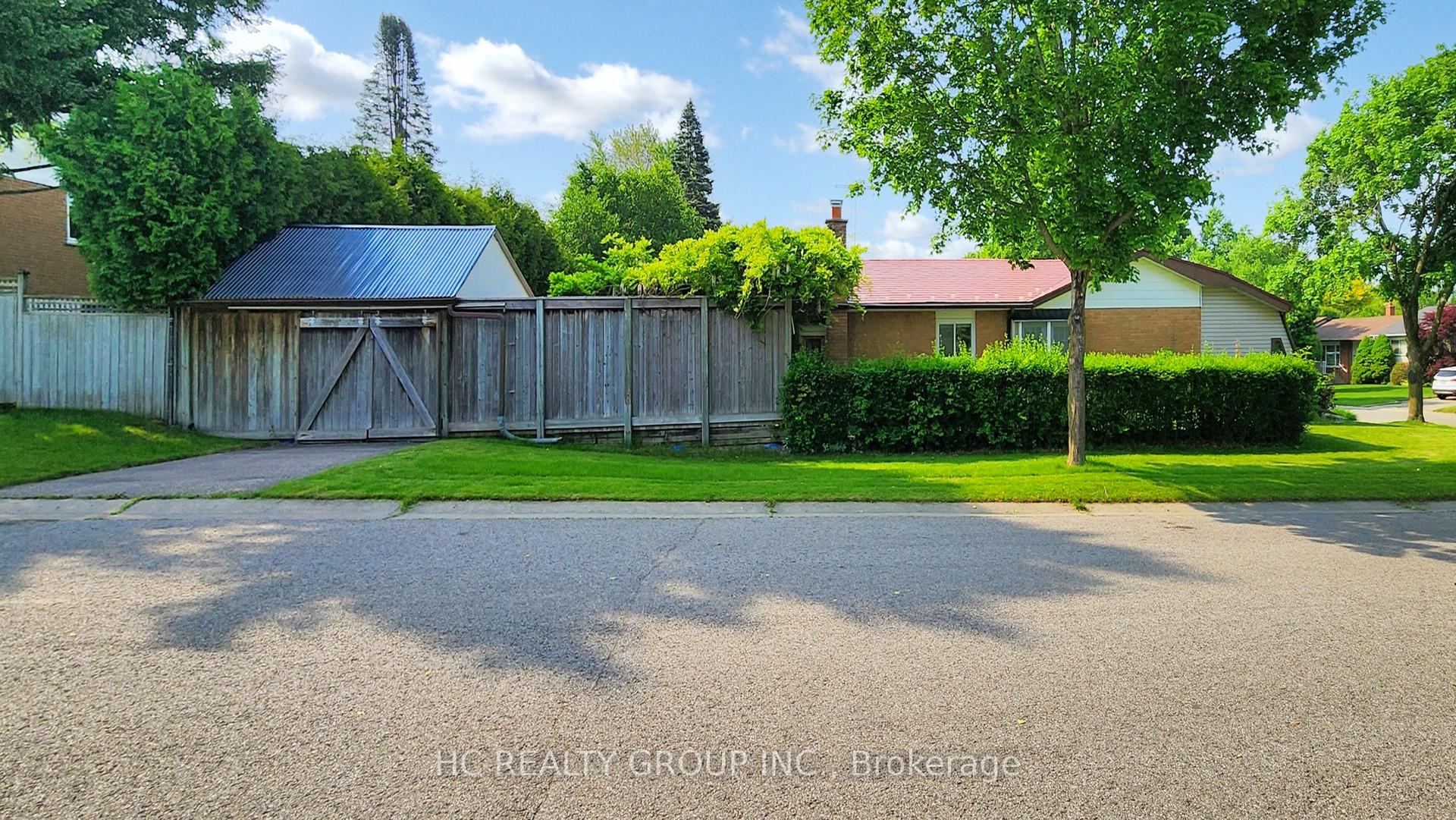 Photo 38 of 21 Sir Constantine Drive, Markham, Markham Village — HOMEH