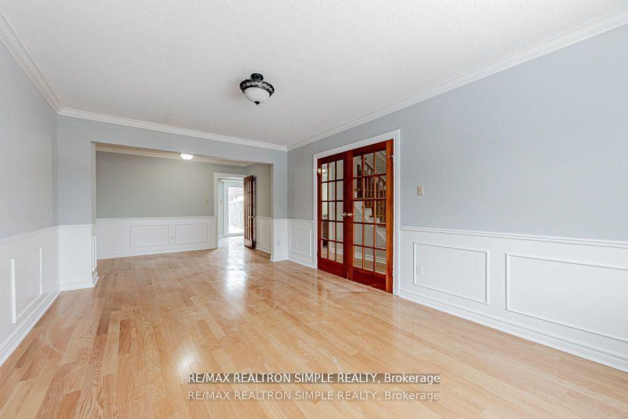 Photo 11 of 197 Tamarack Drive, Markham, Aileen-Willowbrook — HOMEH