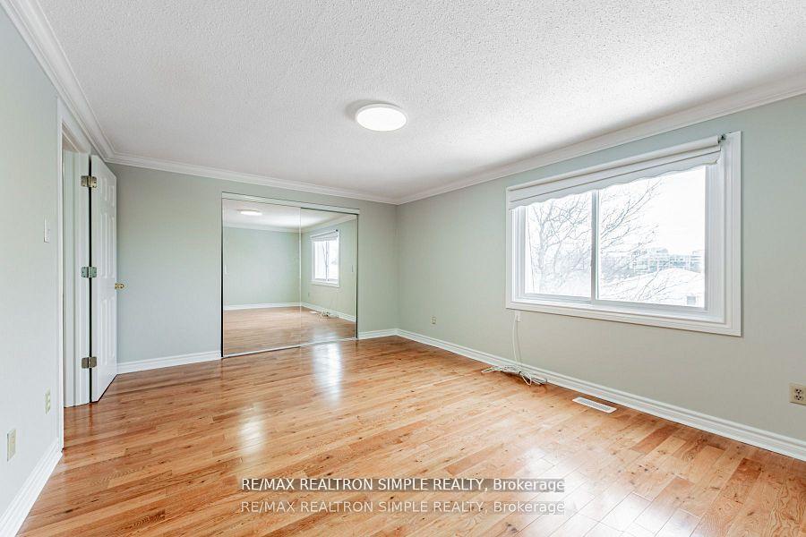 Photo 6 of 197 Tamarack Drive, Markham, Aileen-Willowbrook — HOMEH