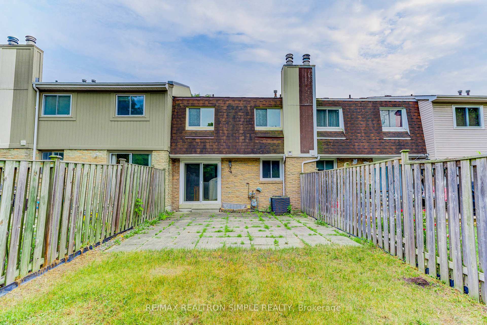 Photo 31 of 197 Tamarack Drive, Markham, Aileen-Willowbrook — HOMEH