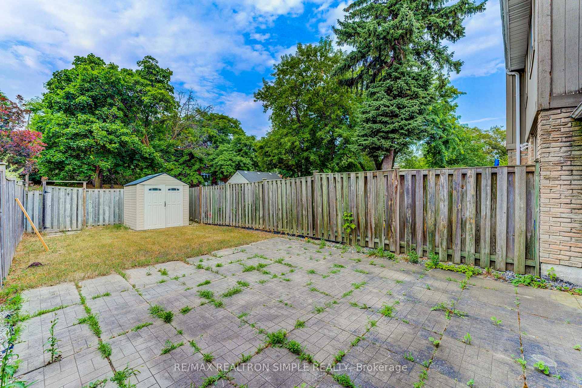 Photo 14 of 197 Tamarack Drive, Markham, Aileen-Willowbrook — HOMEH