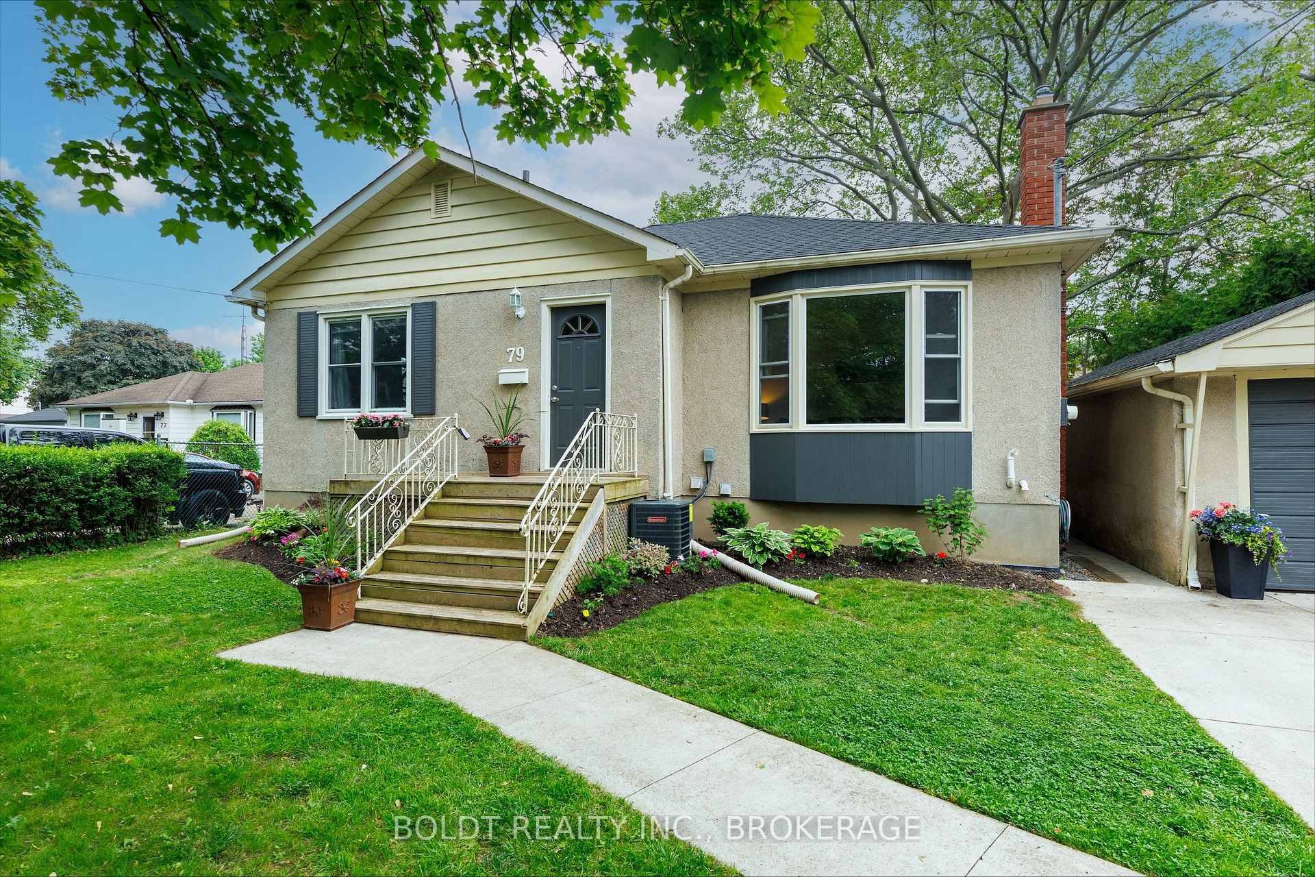 Photo 6 of 79 Devon Road, St. Catharines, Vine/Linwell — HOMEH
