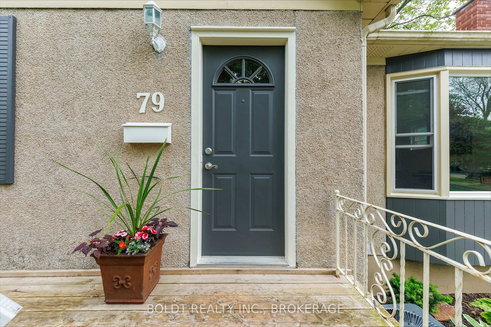 Photo 11 of 79 Devon Road, St. Catharines, Vine/Linwell — HOMEH
