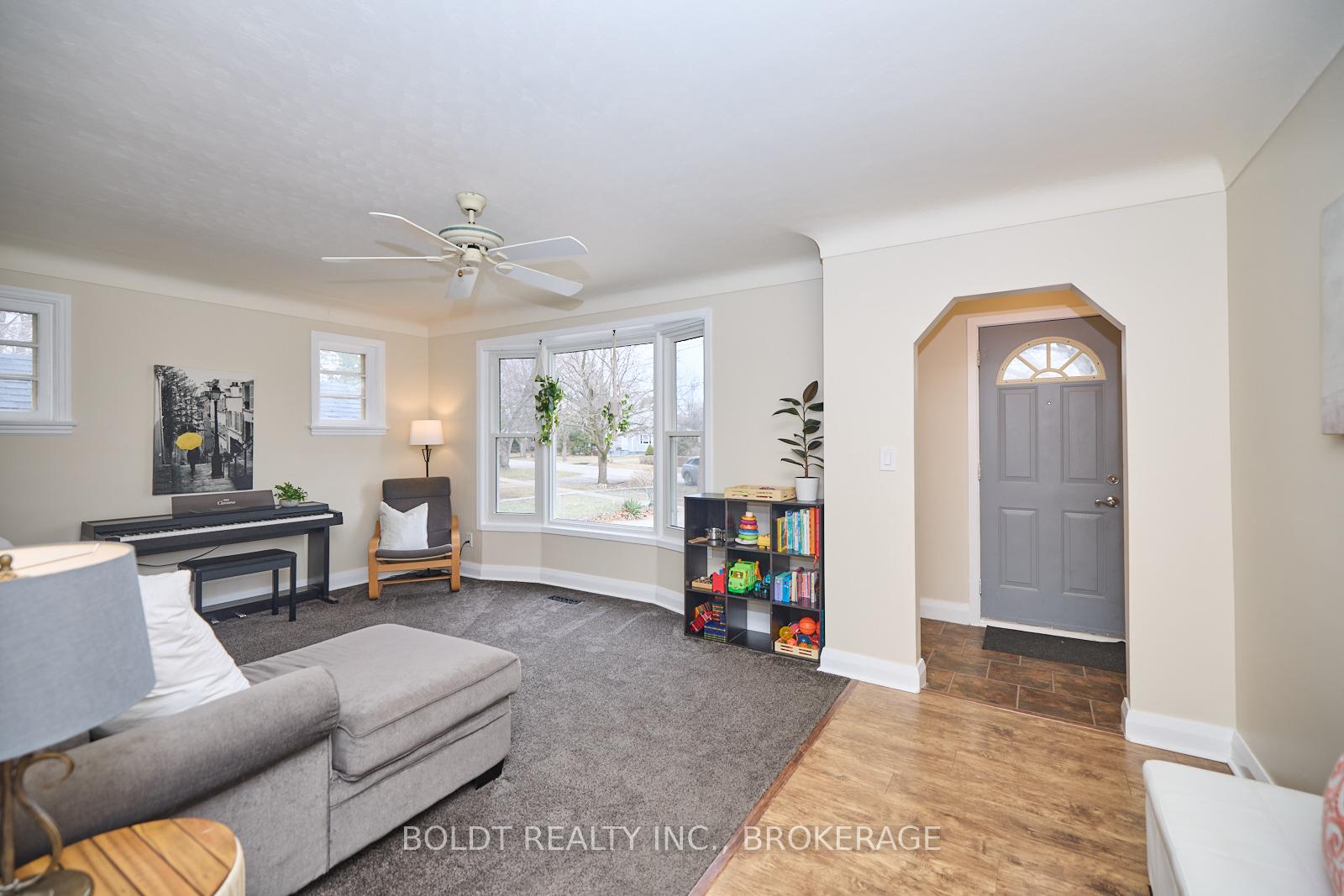 Photo 2 of 79 Devon Road, St. Catharines, Vine/Linwell — HOMEH