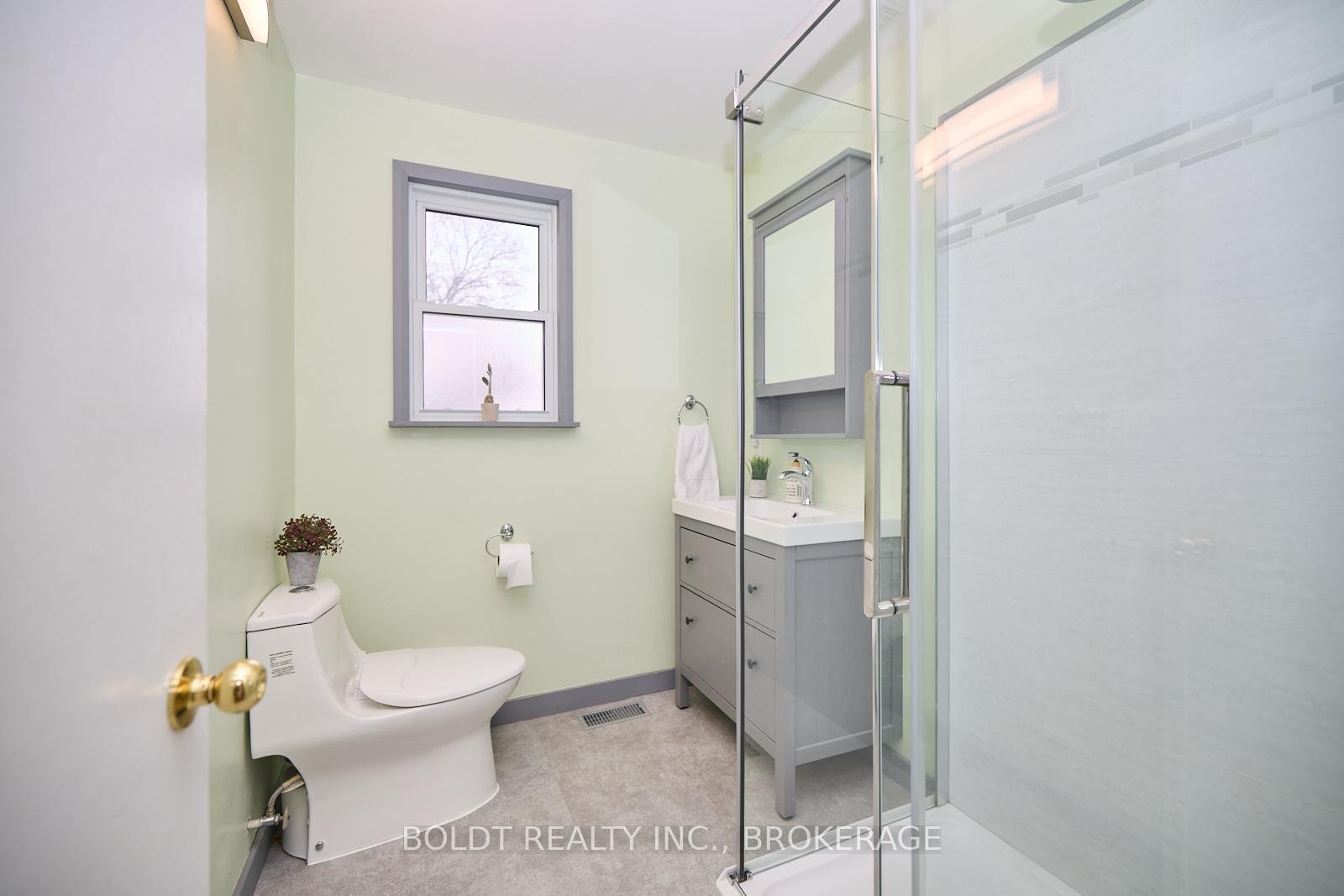 Photo 16 of 79 Devon Road, St. Catharines, Vine/Linwell — HOMEH
