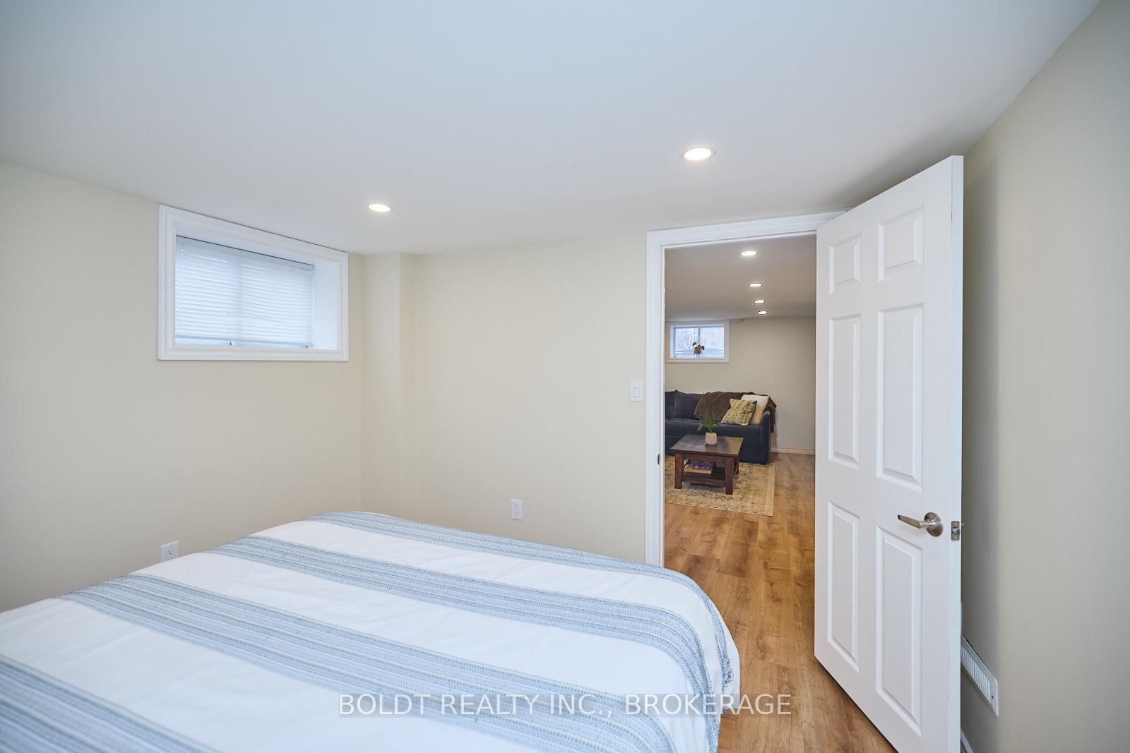 Photo 27 of 79 Devon Road, St. Catharines, Vine/Linwell — HOMEH