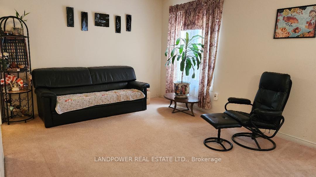 Photo 18 of 85 Sophia Road, Markham, Middlefield — HOMEH