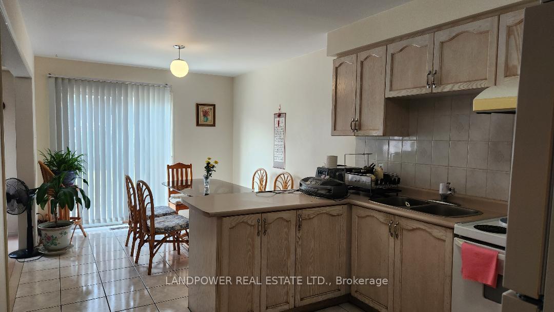 Photo 15 of 85 Sophia Road, Markham, Middlefield — HOMEH
